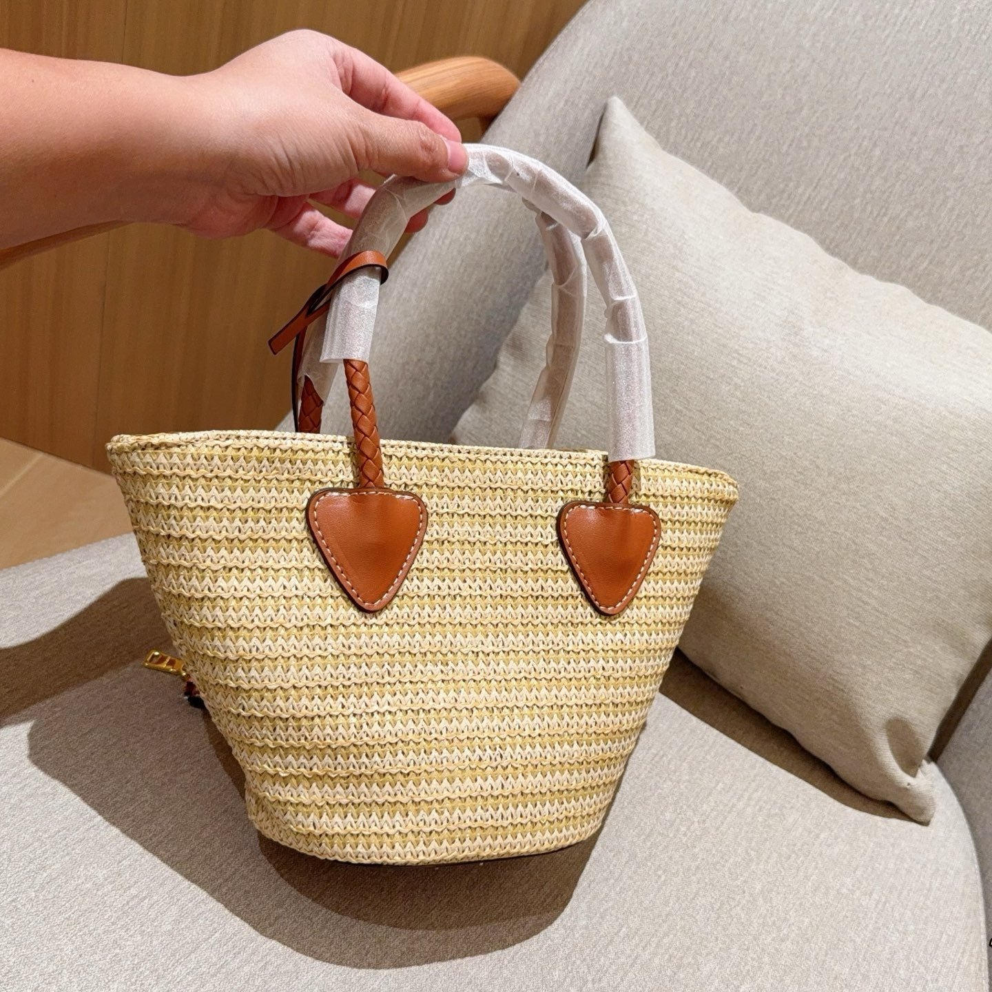 PALMETTO TOTE BAG 18 IN BEIGE WOVEN RAFFIA BROWN CALFSKIN TRIM - Image 5