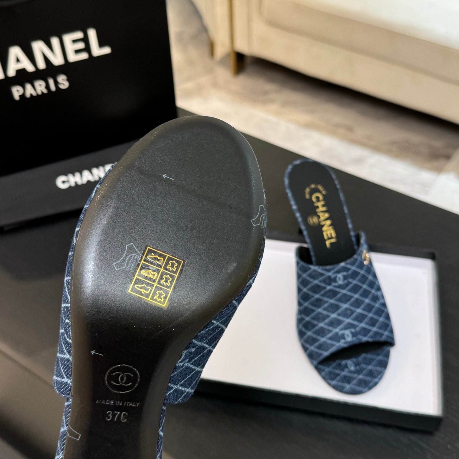 PEEP TOE MULE 85MM IN BLUE DENIM CHECKERED AND LOGO - Image 3