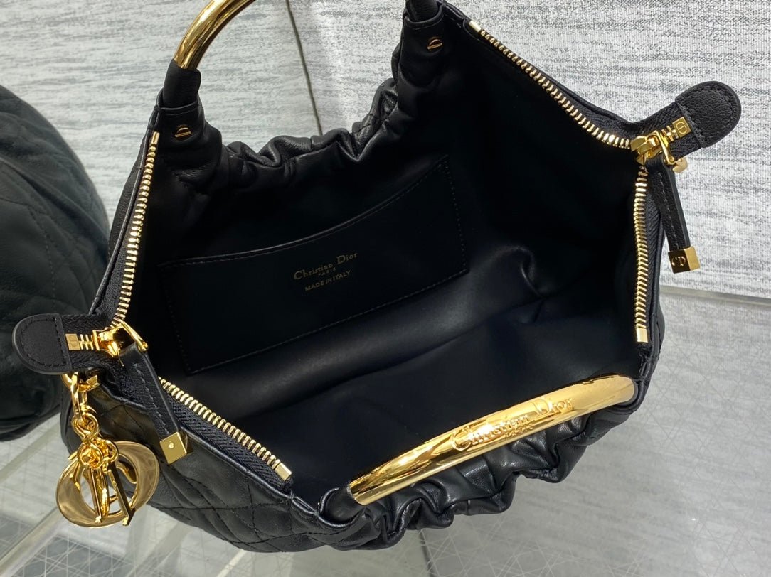 WALK IN PURSE 36 BAG BLACK LAMBSKIN WITH GOLD HARDWARE - Image 7