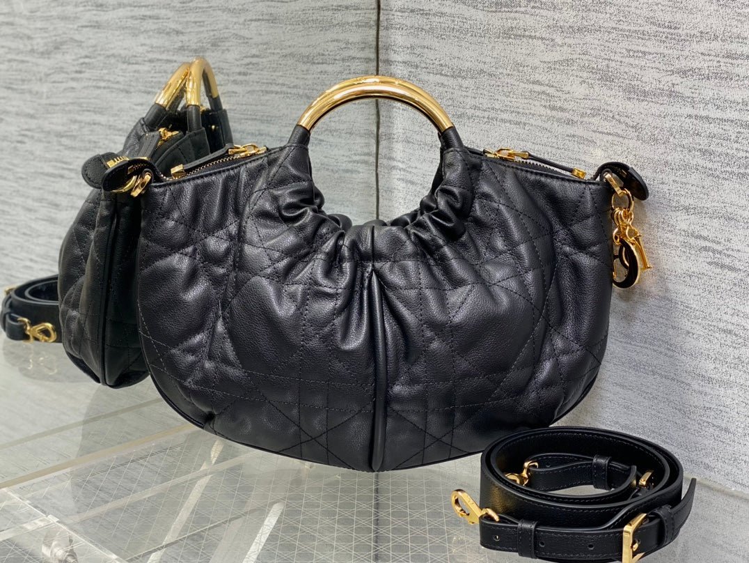 WALK IN PURSE 36 BAG BLACK LAMBSKIN WITH GOLD HARDWARE - Image 2
