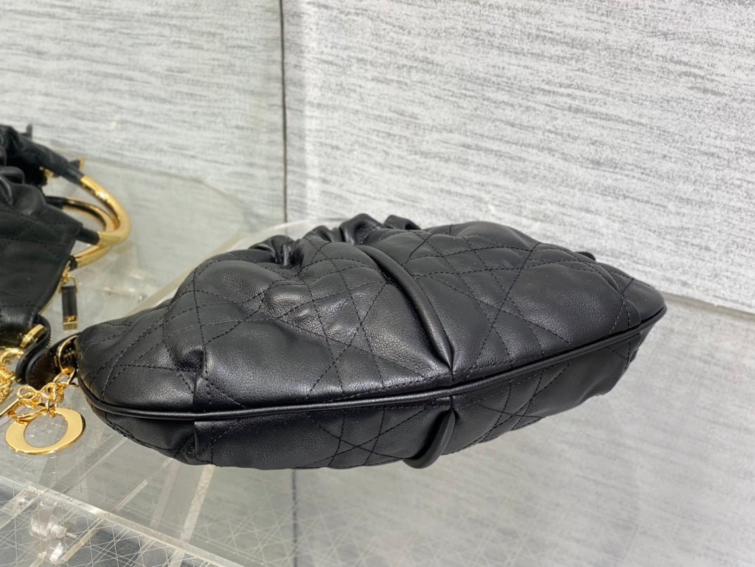 WALK IN PURSE 36 BAG BLACK LAMBSKIN WITH GOLD HARDWARE - Image 5