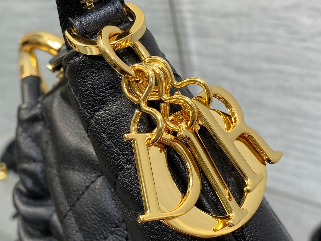 WALK IN PURSE 36 BAG BLACK LAMBSKIN WITH GOLD HARDWARE - Image 8