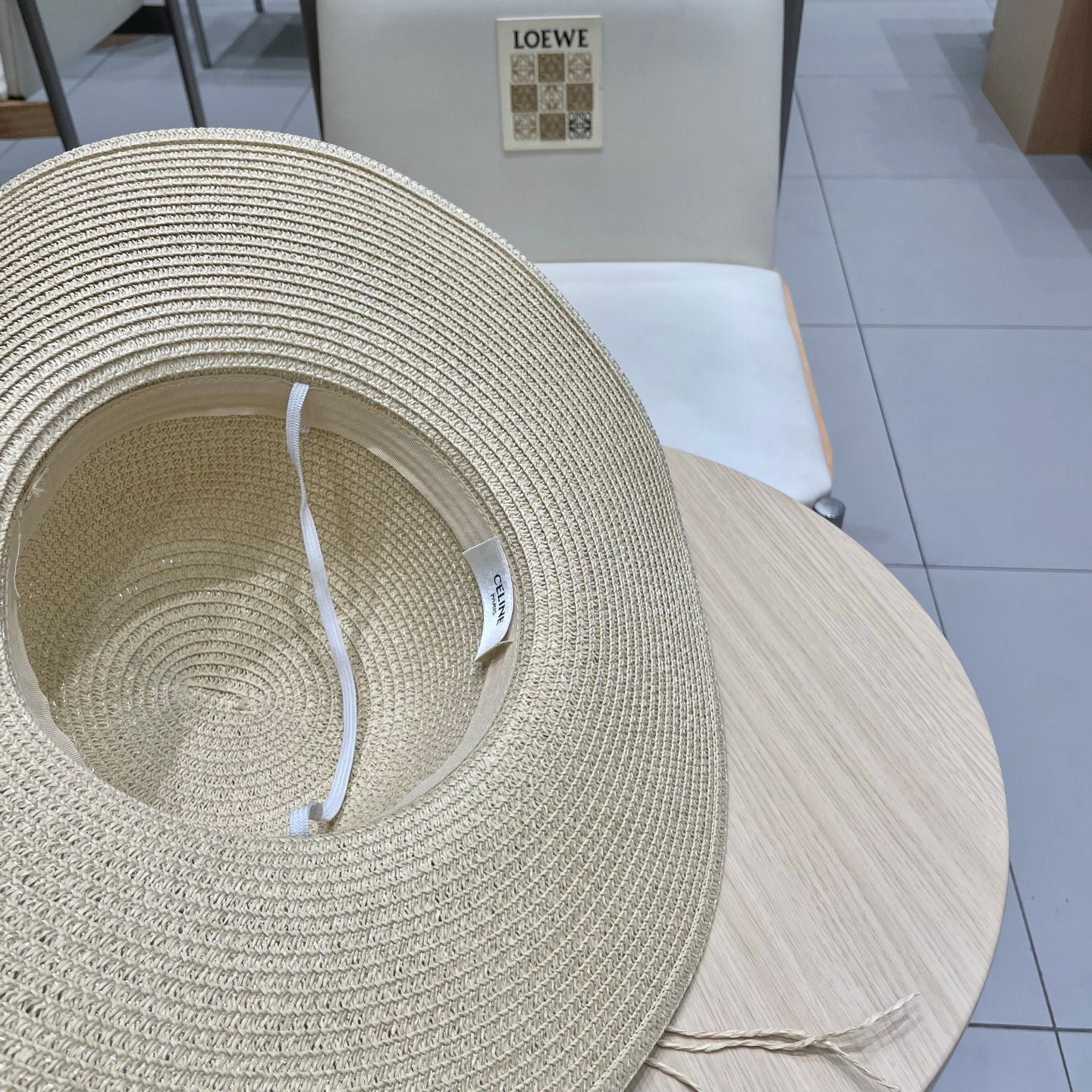 WIDE BRIM HAT MODEL 652185 IN BEIGE WOVEN STRAW - Image 8