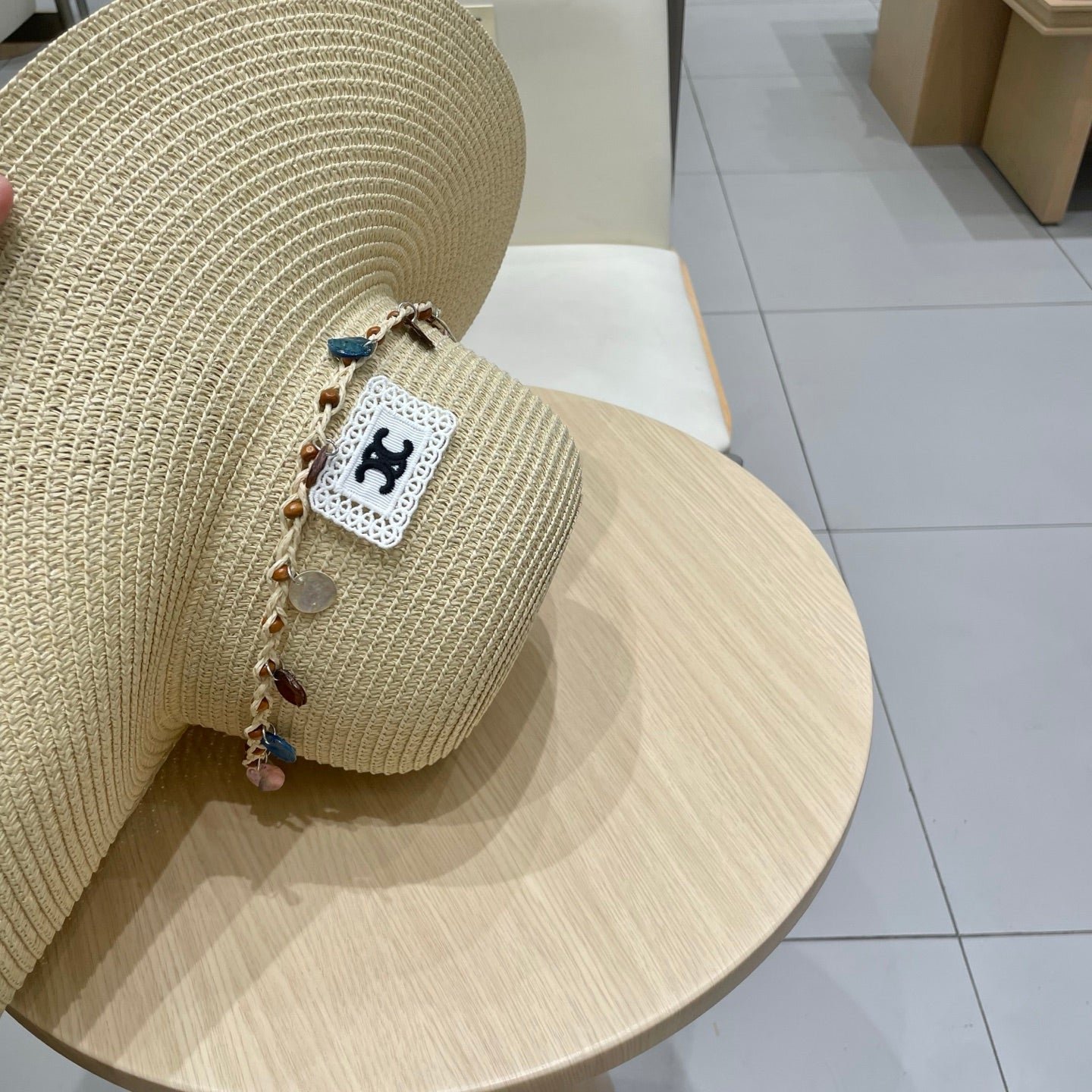 WIDE BRIM HAT MODEL 652185 IN BEIGE WOVEN STRAW - Image 7