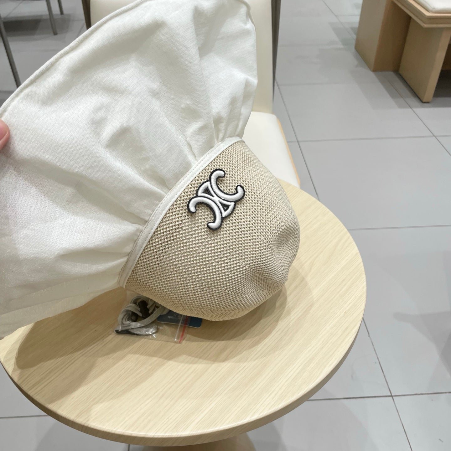 WIDE BRIM HALF HEAD HAT MODEL 650677 IN BEIGE MESH FABRIC - Image 5