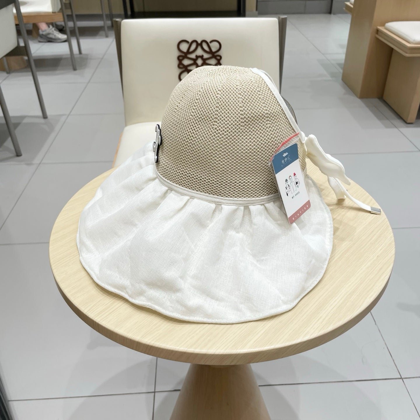 WIDE BRIM HALF HEAD HAT MODEL 650677 IN BEIGE MESH FABRIC - Image 4