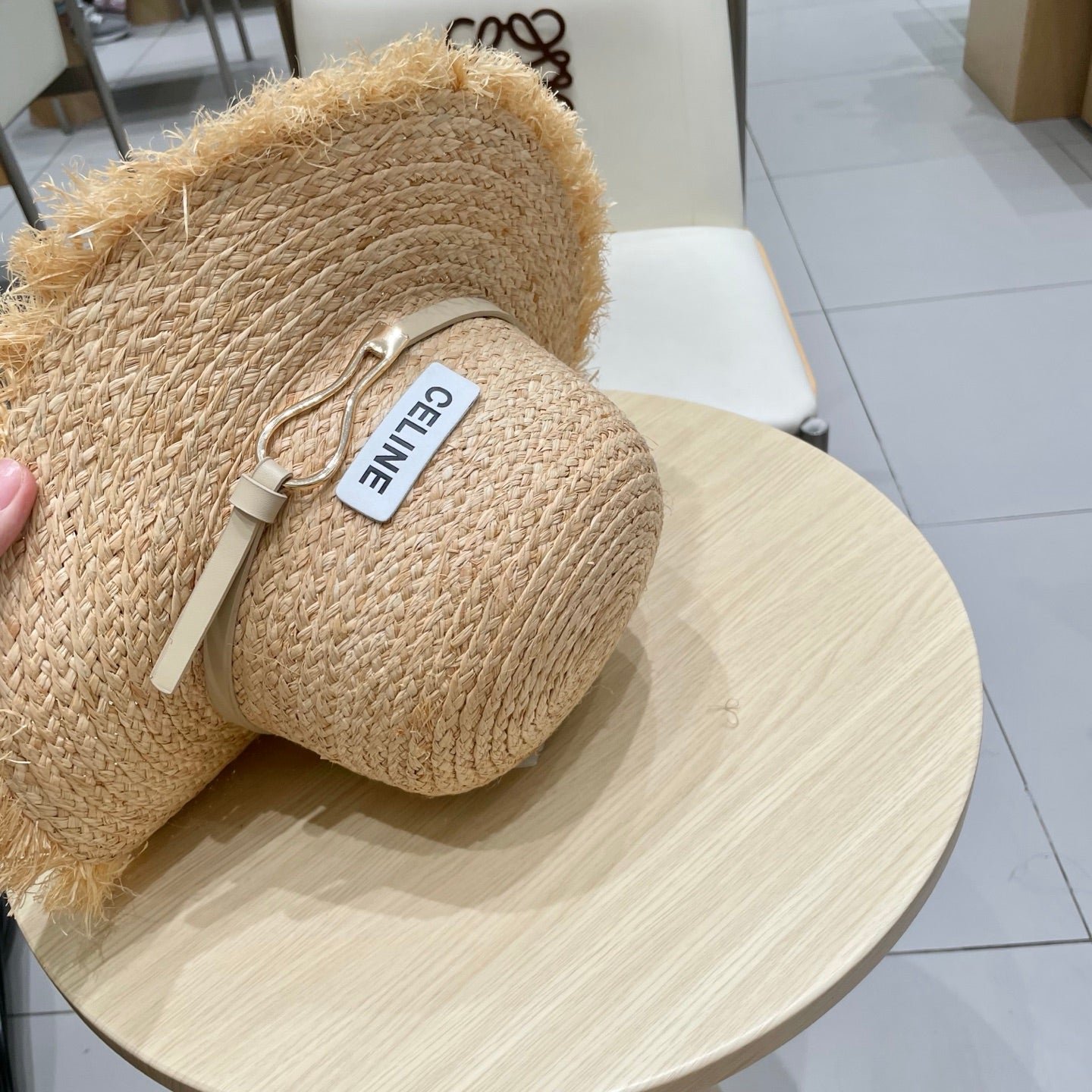 WIDE BRIM HAT MODEL 650421 IN NATURAL WITH BEIGE LEATHER STRAP RAFFIA STRAW - Image 3