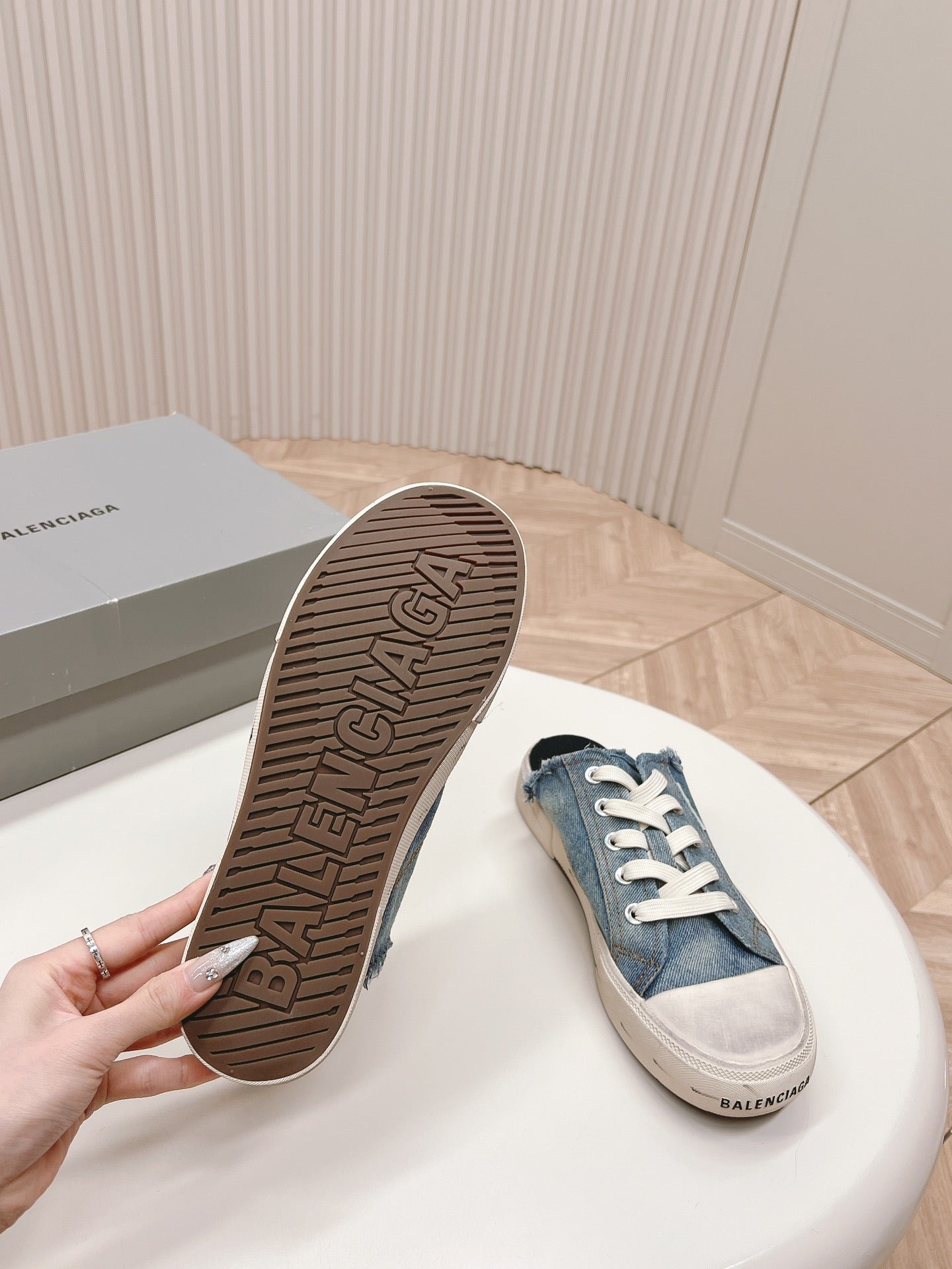 PARIS MULES IN BLUE DESTROYED DENIM AND RUBBER - Image 3