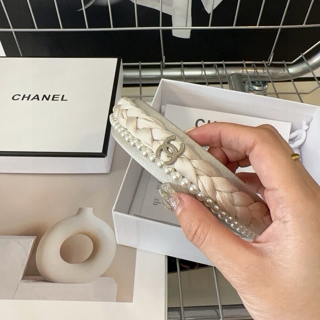 WHITE FABRIC HAIRBAND WITH PEARL CHAIN 412527 - Image 6