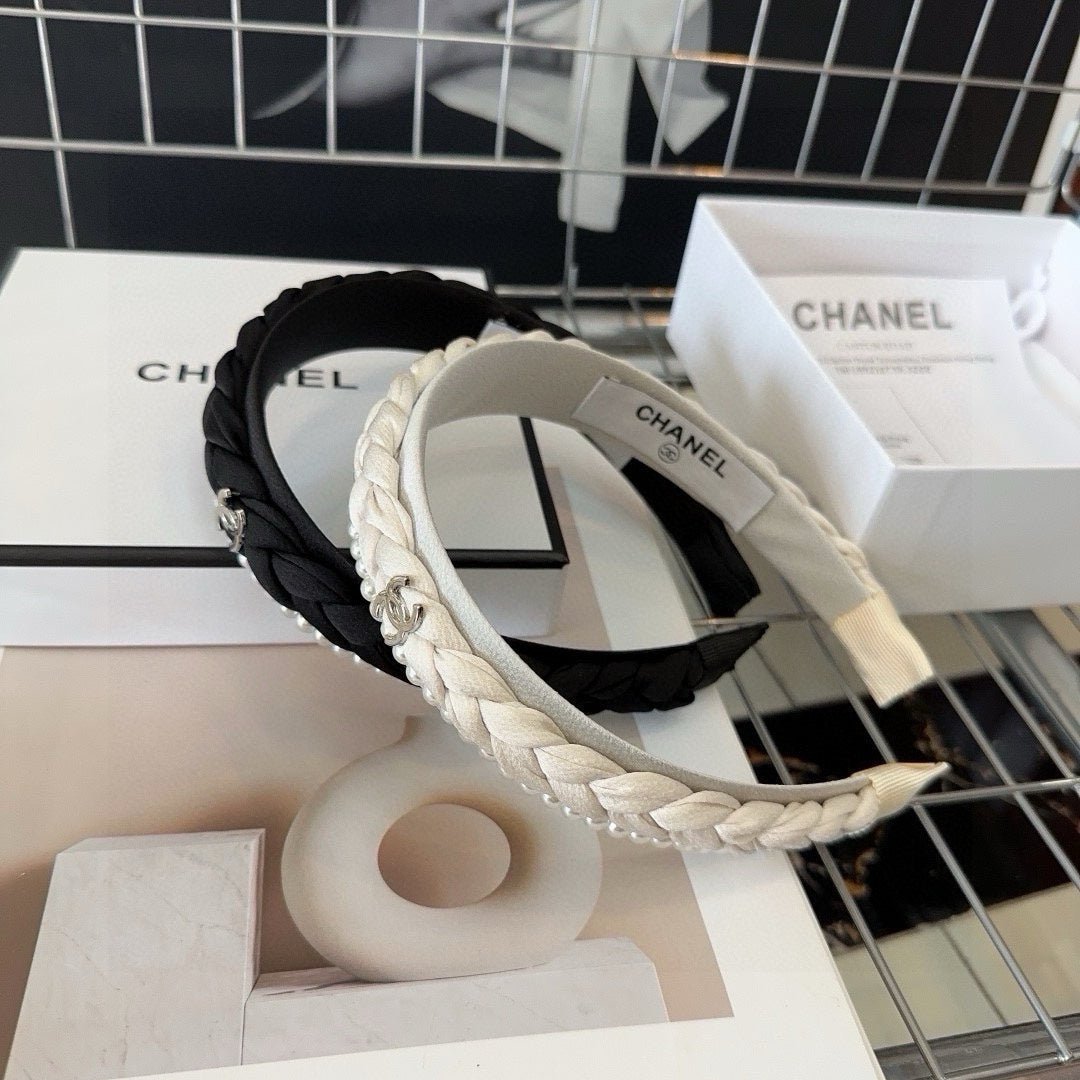 WHITE FABRIC HAIRBAND WITH PEARL CHAIN 412527 - Image 4