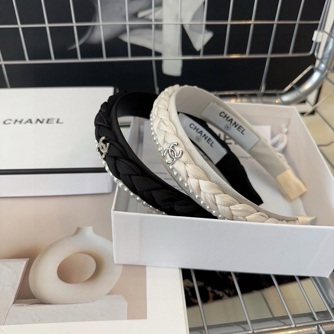 WHITE FABRIC HAIRBAND WITH PEARL CHAIN 412527 - Image 8
