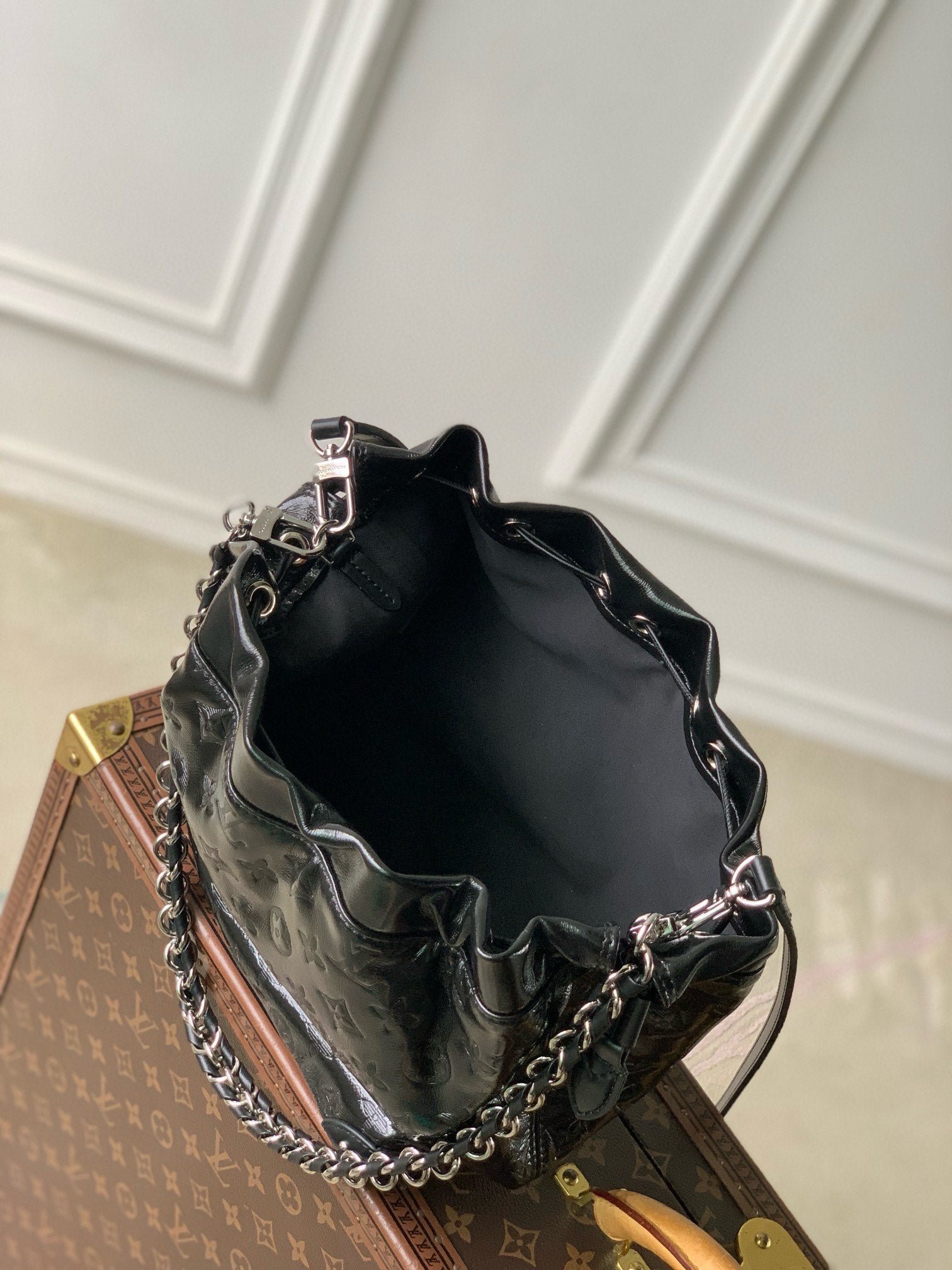 NOÉ TRUNK PM 23 IN BLACK COUSSIN SILVER HARDWARE - Image 4