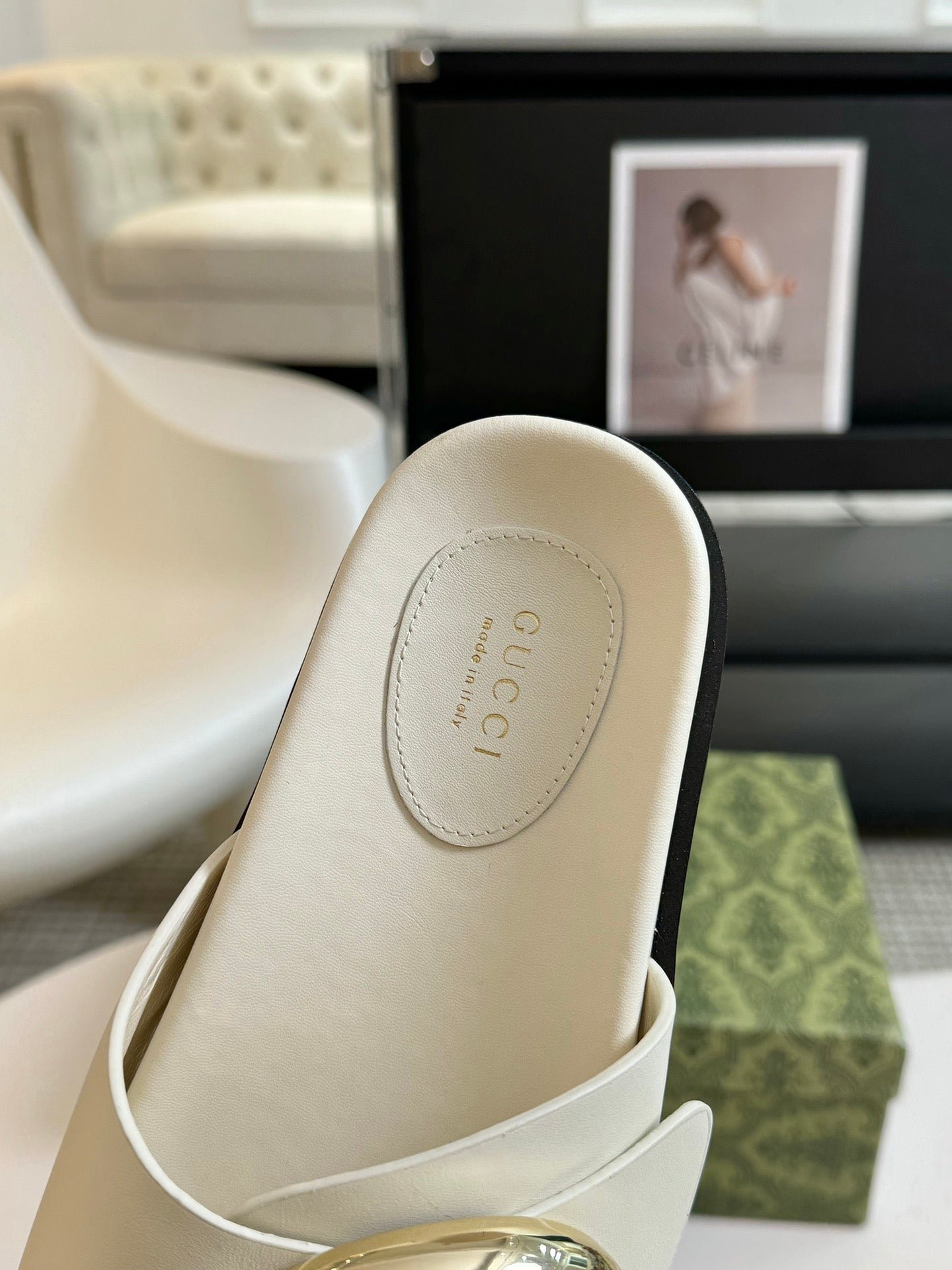 WOMEN'S SLIPPER IN WHITE CALFSKIN WITH GOLD HARDWARE - Image 7