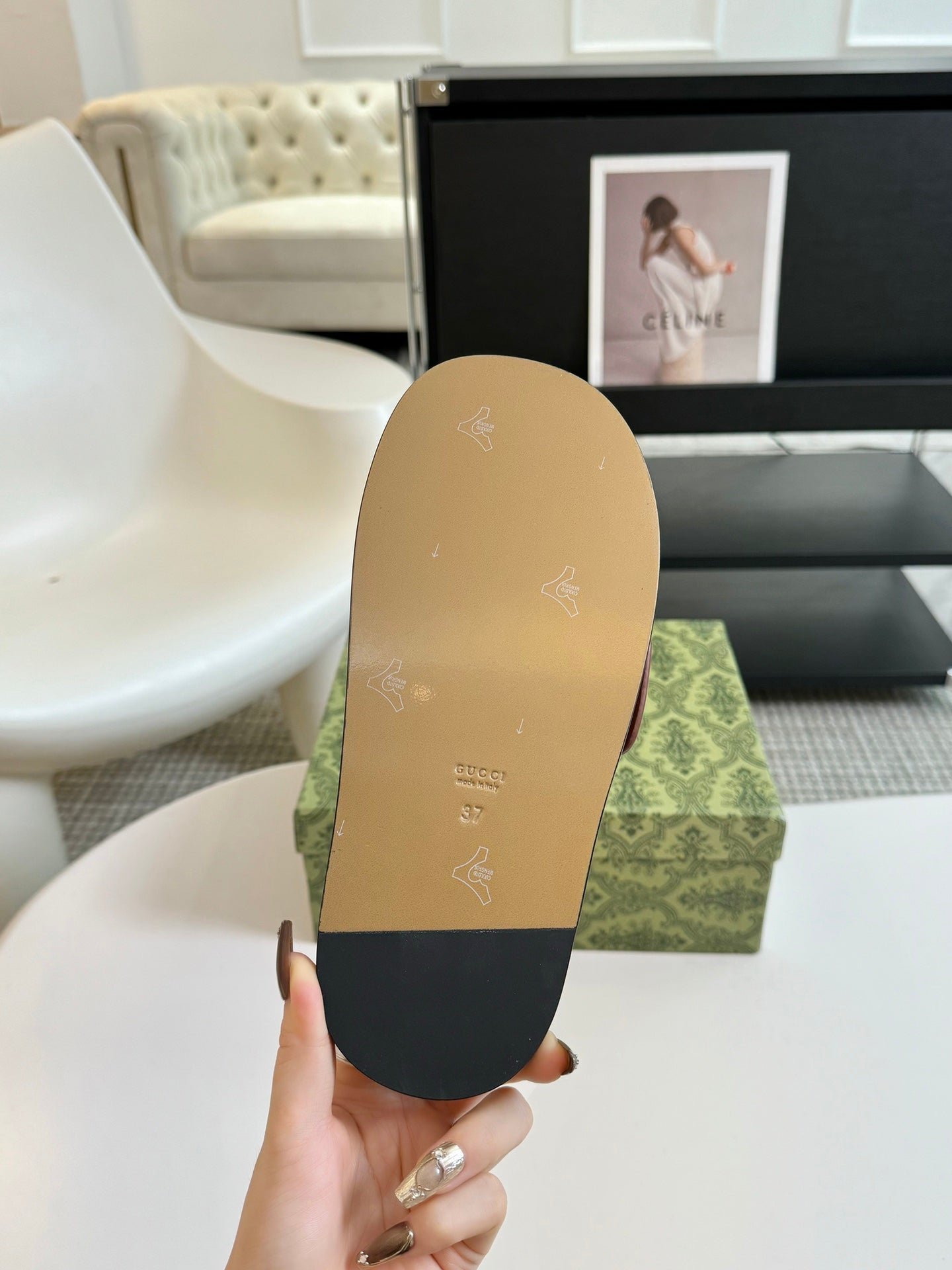 WOMEN'S SLIPPER IN BRONZE BROWN CALFSKIN WITH GOLD HARDWARE - Image 9