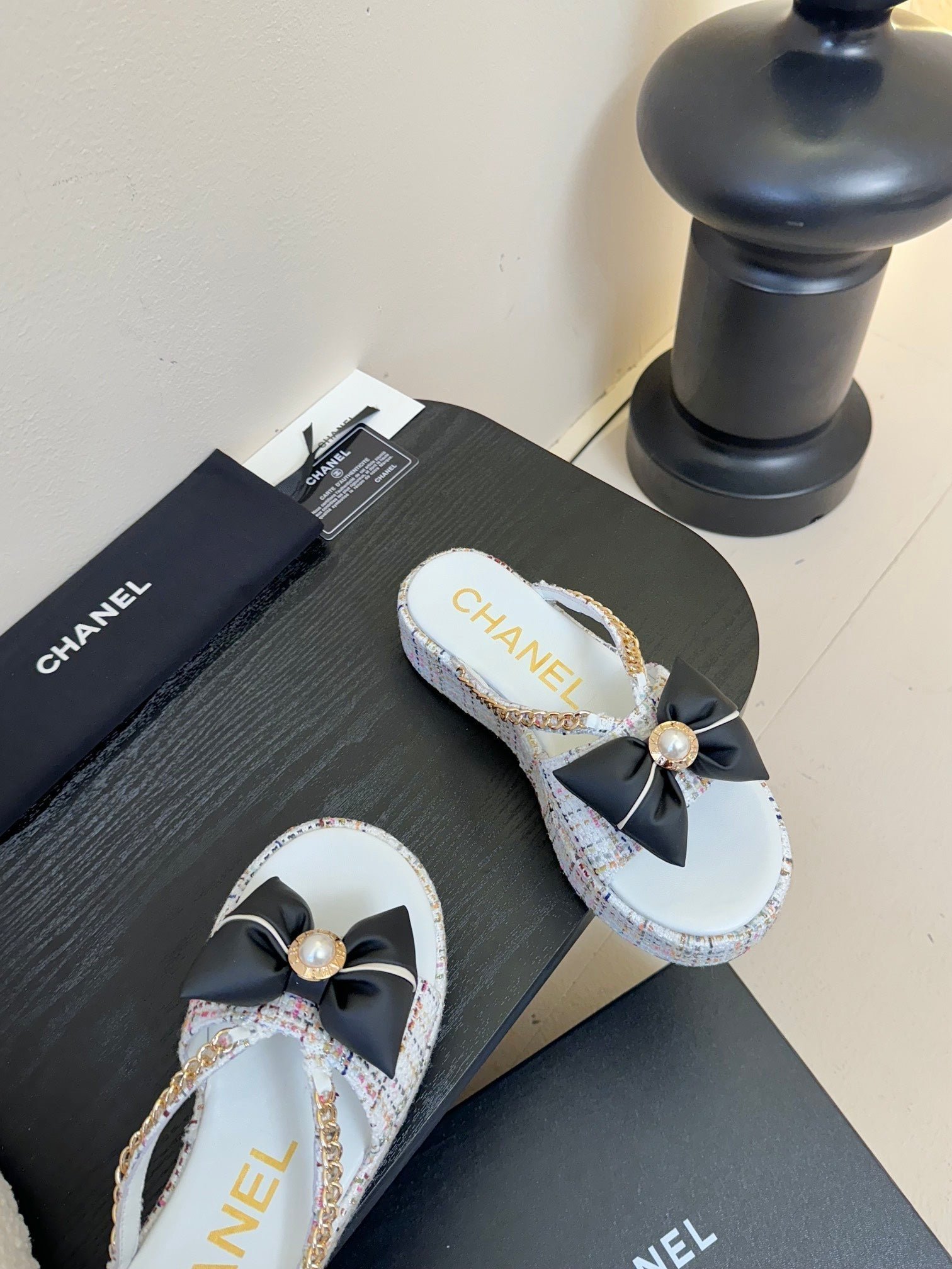 PLATFORM FLIP-FLOPS IN WHITE TWEED FABRIC - Image 5