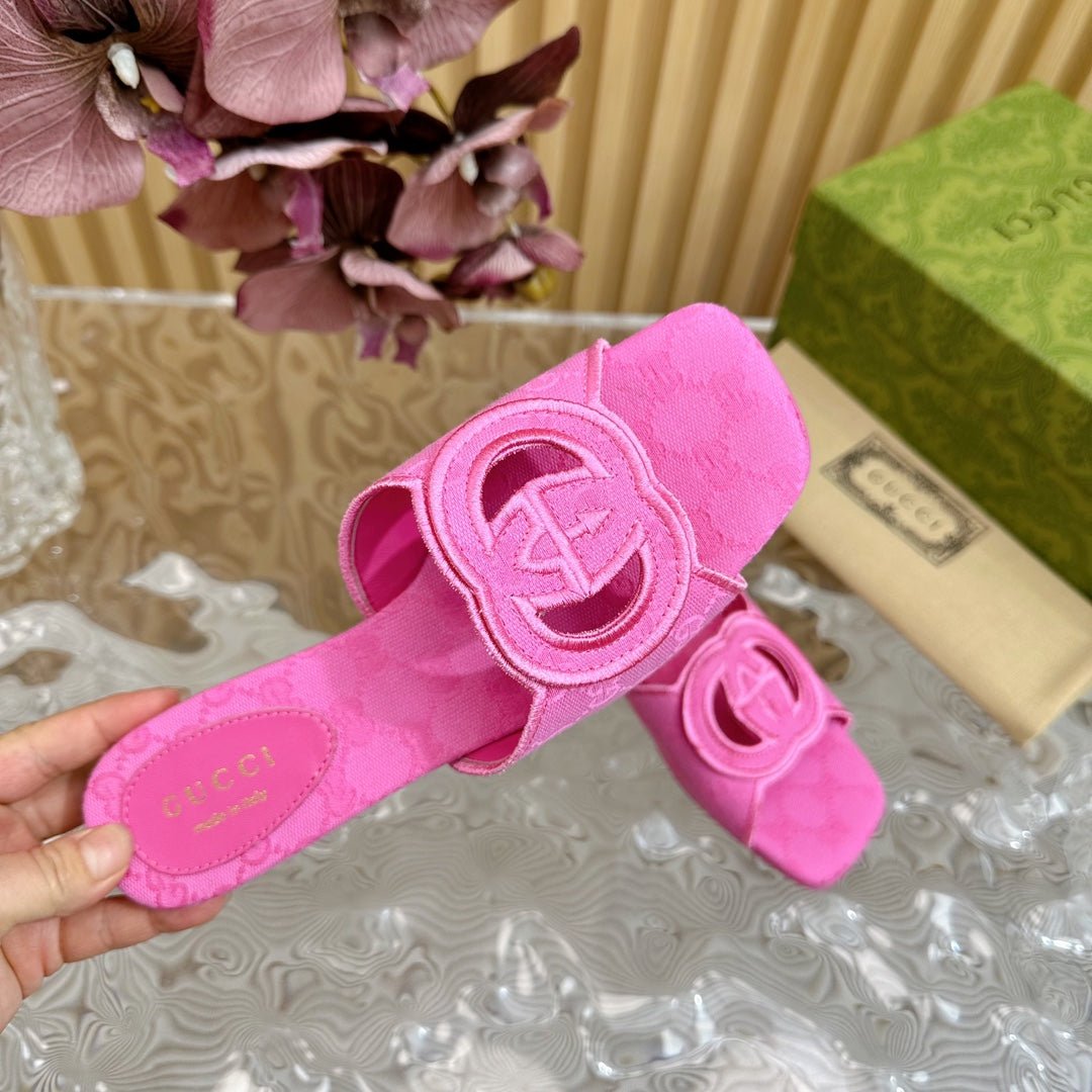 WOMEN'S INTERLOCKING G SLIDE SANDAL BRIGHT PINK CANVAS - Image 8