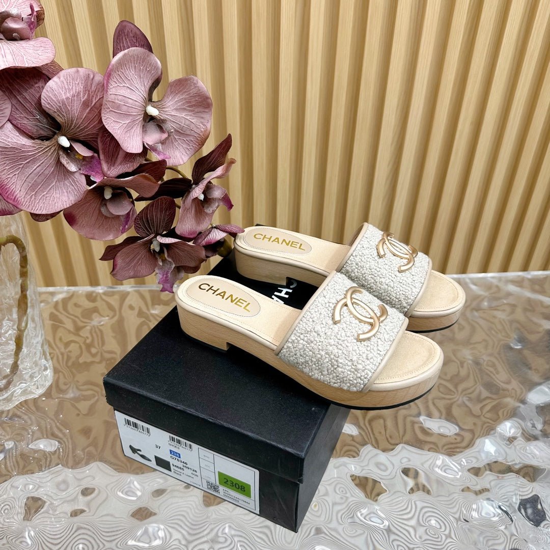 PLATFORM SLIPPERS IN LIGHT GREY TWEED AND LAMBSKIN - Image 8