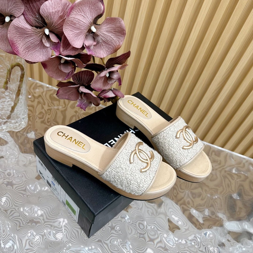 PLATFORM SLIPPERS IN LIGHT GREY TWEED AND LAMBSKIN - Image 6