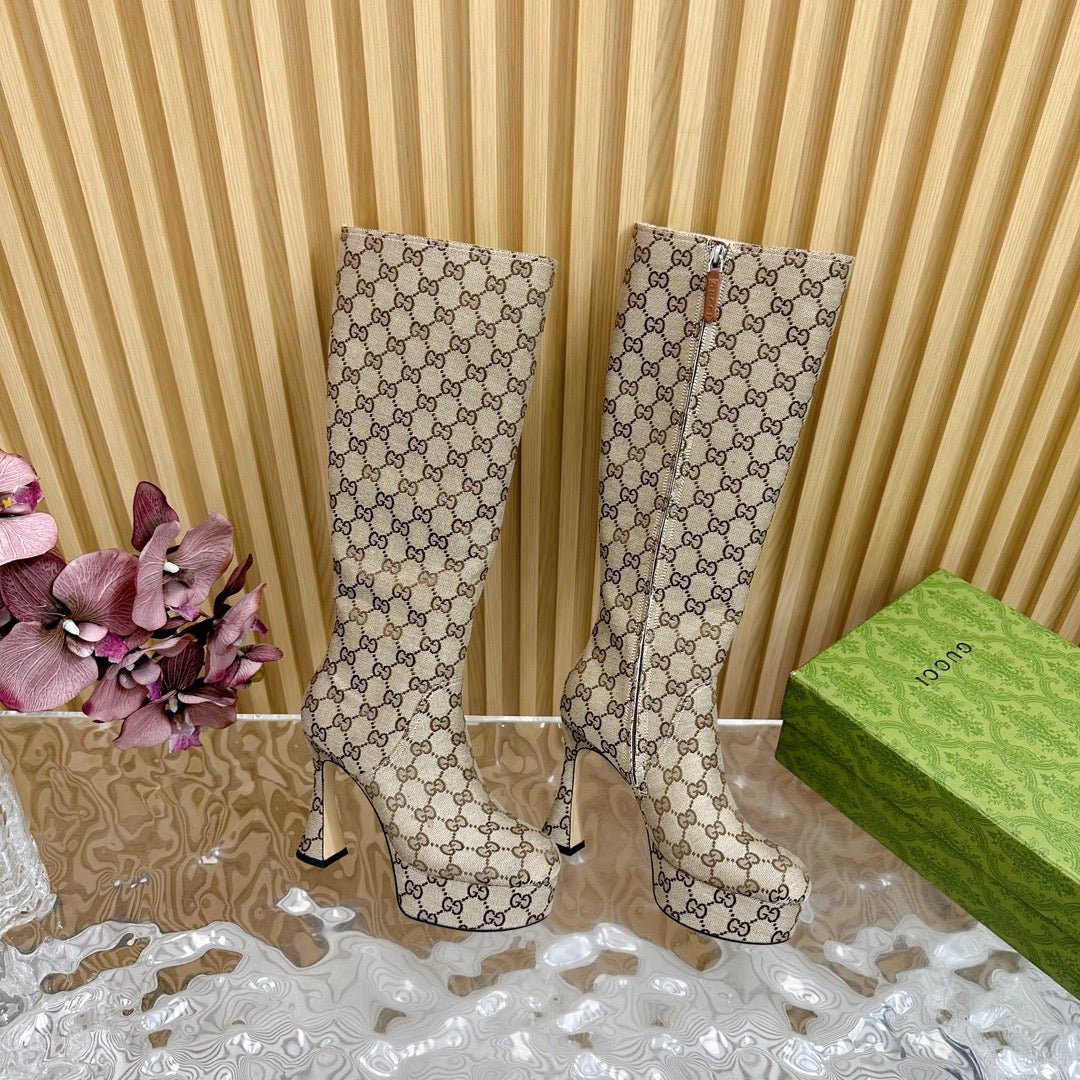 PLATFORM KNEE BOOTS IN ECRU BEIGE MONOGRAM CANVAS AND SHEEPSKIN LINING - Image 6