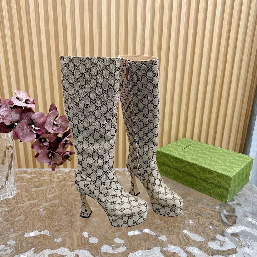PLATFORM KNEE BOOTS IN ECRU BEIGE MONOGRAM CANVAS AND SHEEPSKIN LINING - Image 7