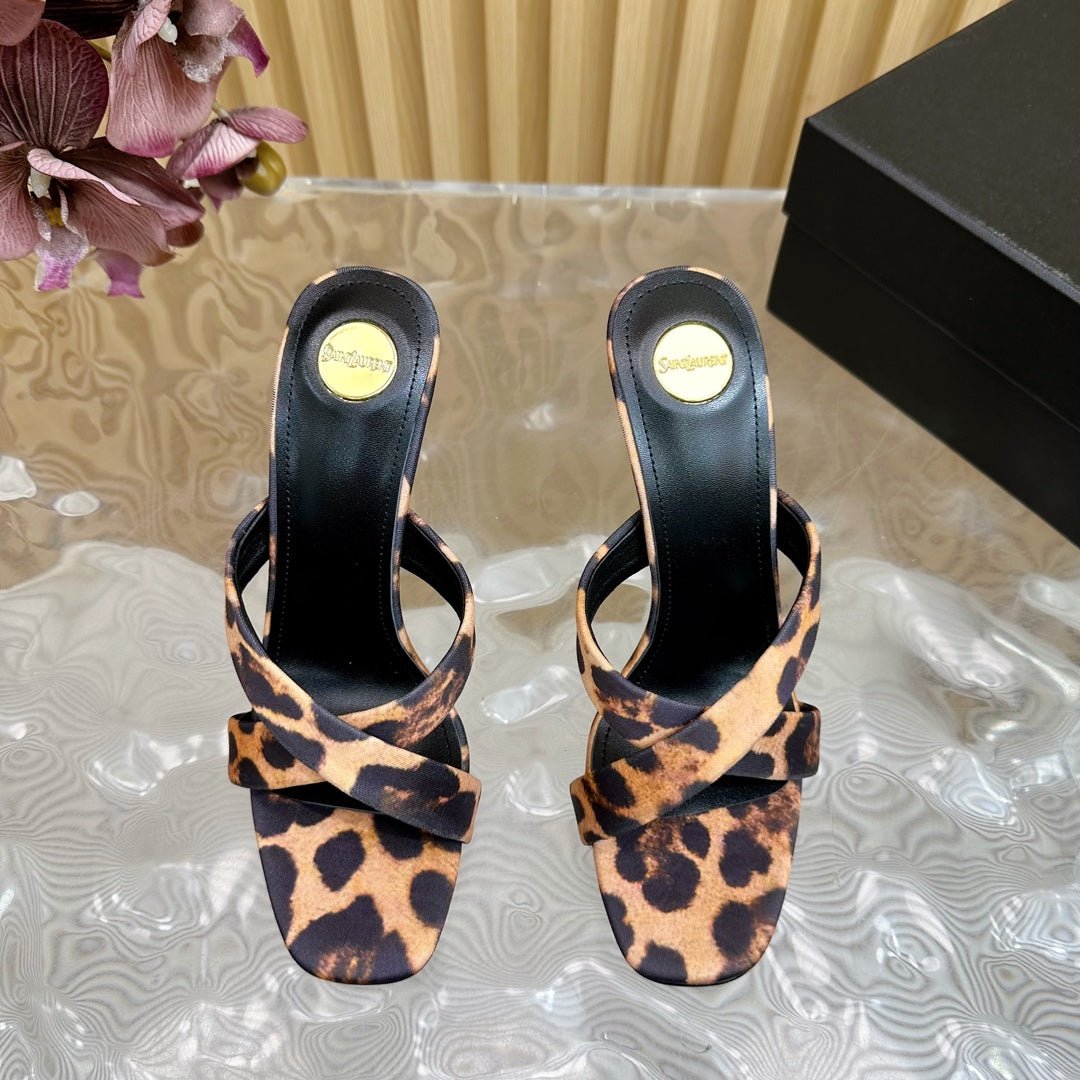 OPYUM 10 CM HIGH MULES IN LEOPARD PRINT SILK - Image 4