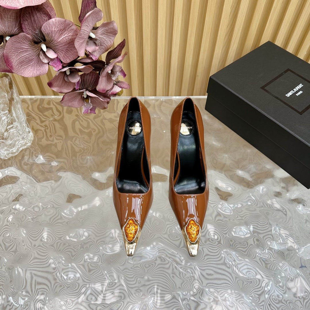 ORANGE GEM-STUDDED HIGH PUMPS IN BRONZE BROWN PATENT CALFSKIN - Image 3