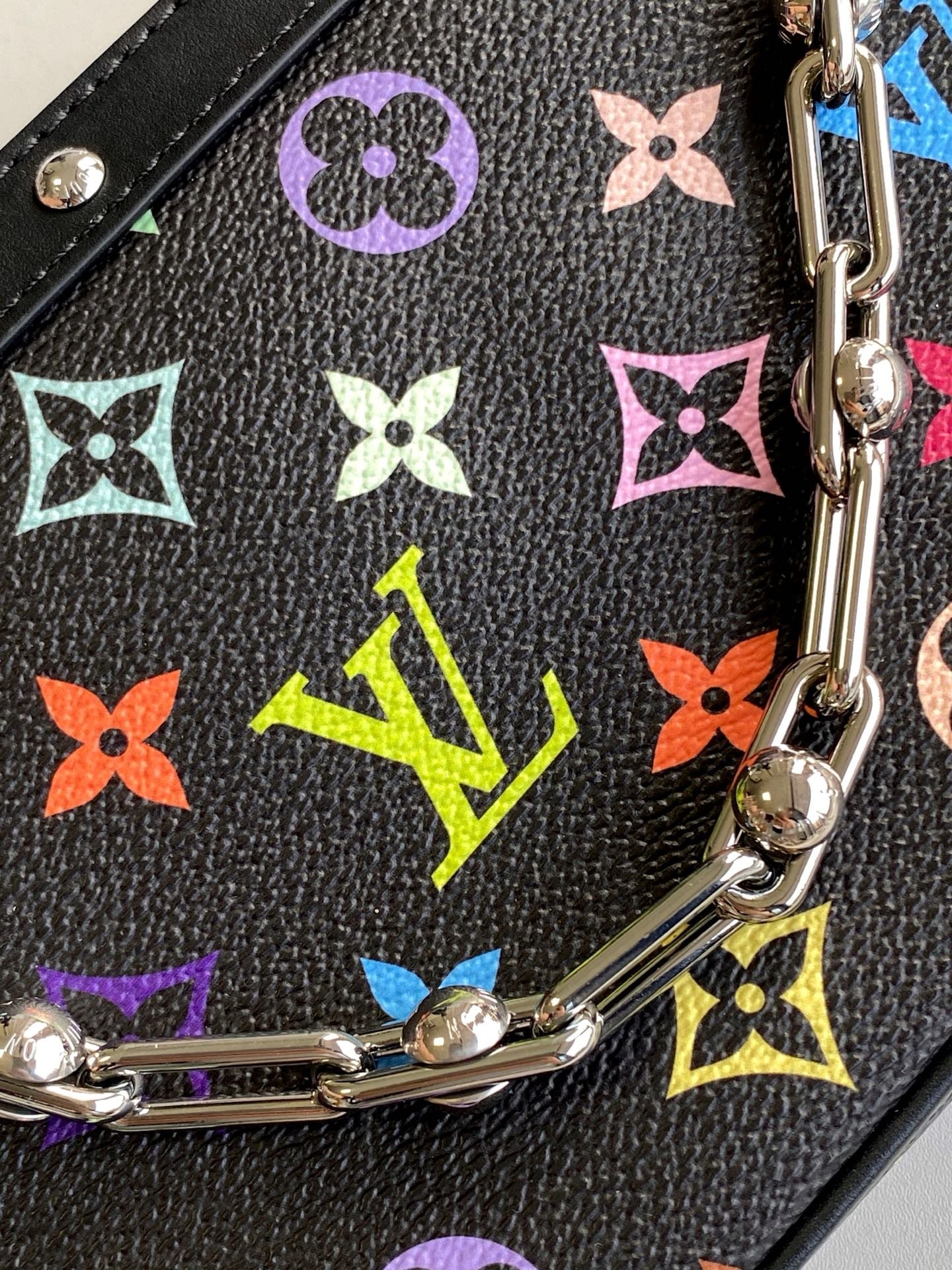 POCHETTE ACCESSOIRES 22 BAG IN MULTICOLOR MONOGRAM CANVAS AND COWHIDE - Image 9