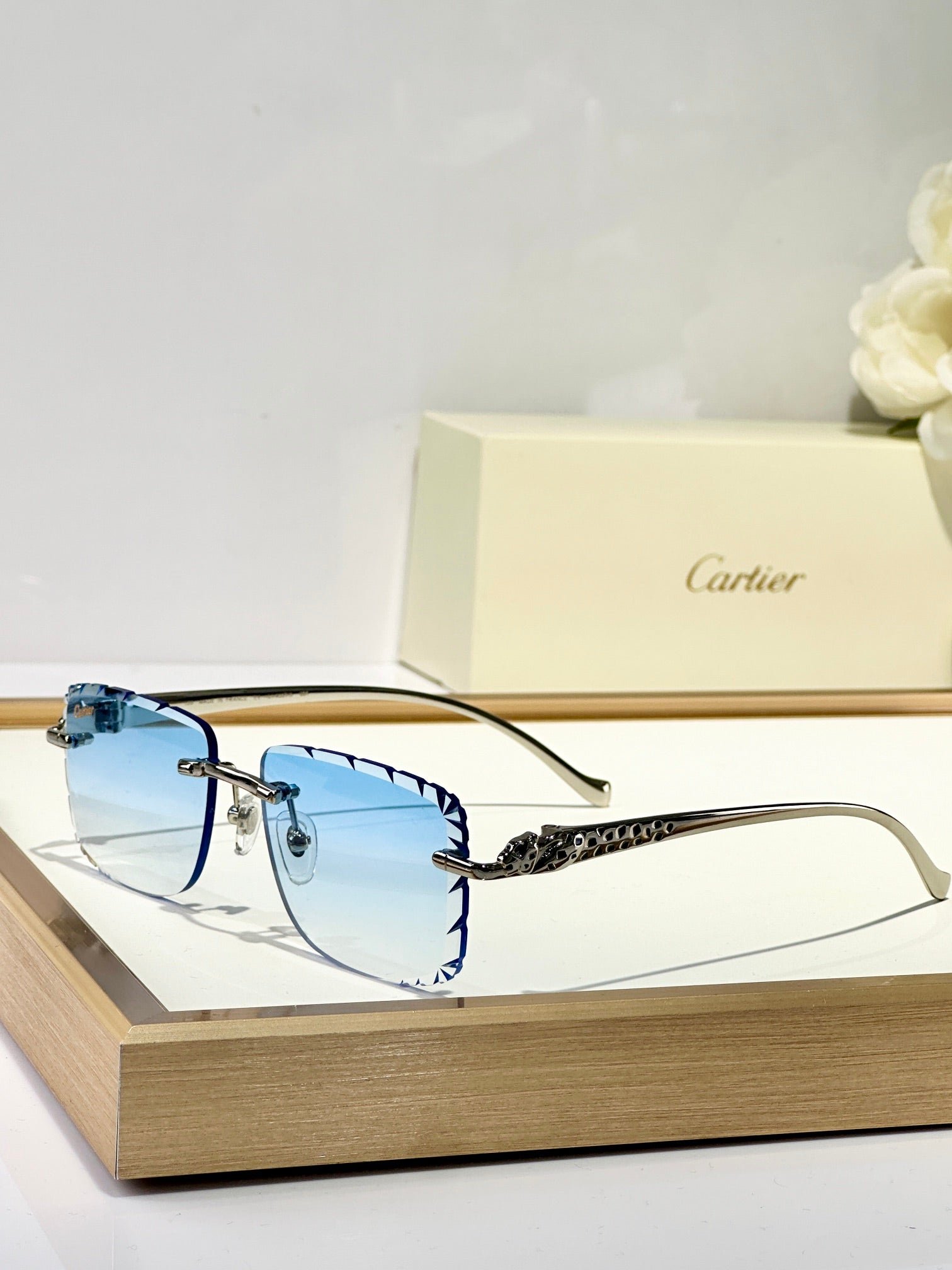 PANTHÈRE RIMLESS SQUARE FRAME SUNGLASSES 580908 IN METAL - Image 2