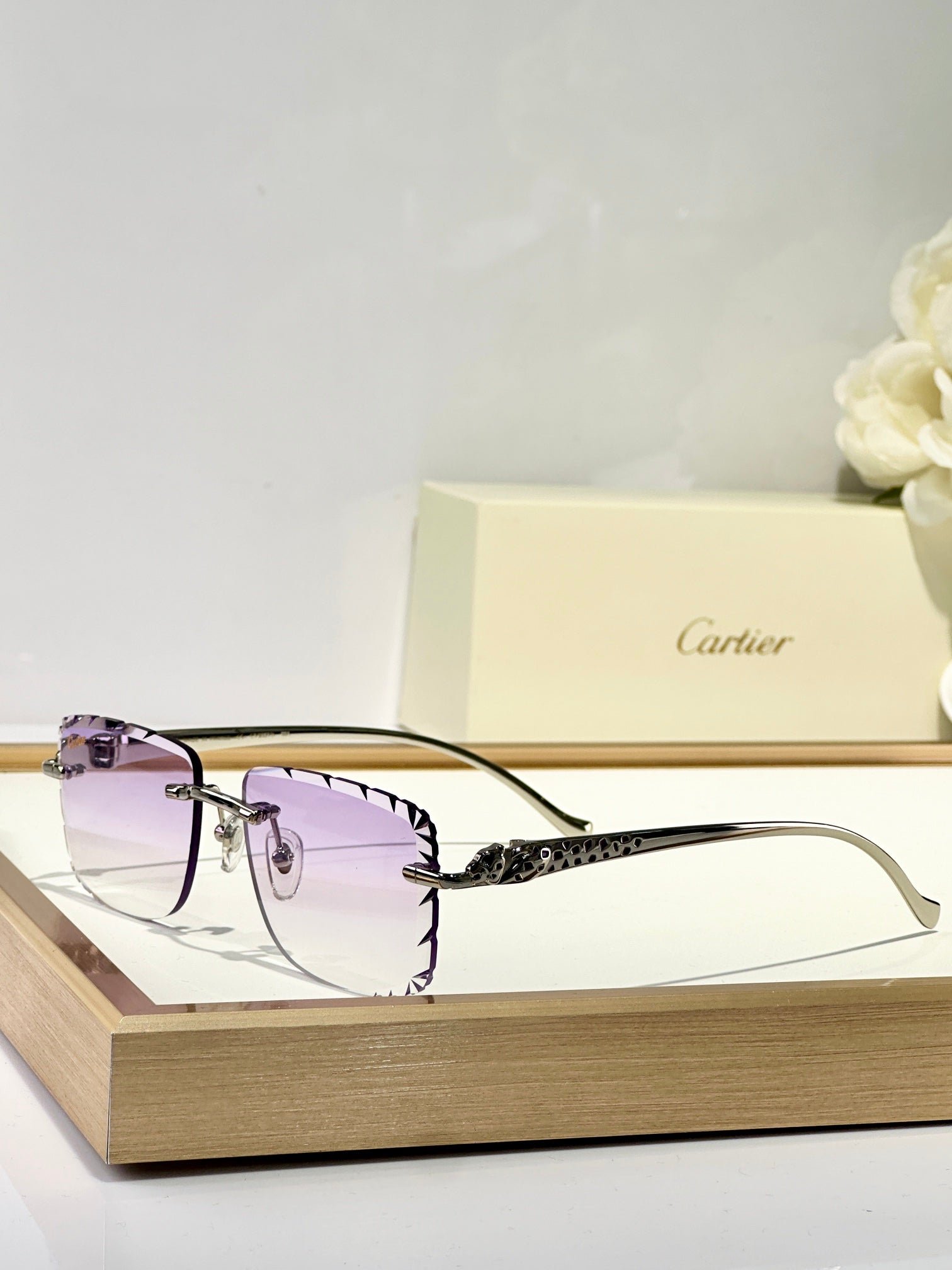 PANTHÈRE RIMLESS SQUARE FRAME SUNGLASSES 580908 IN METAL - Image 5
