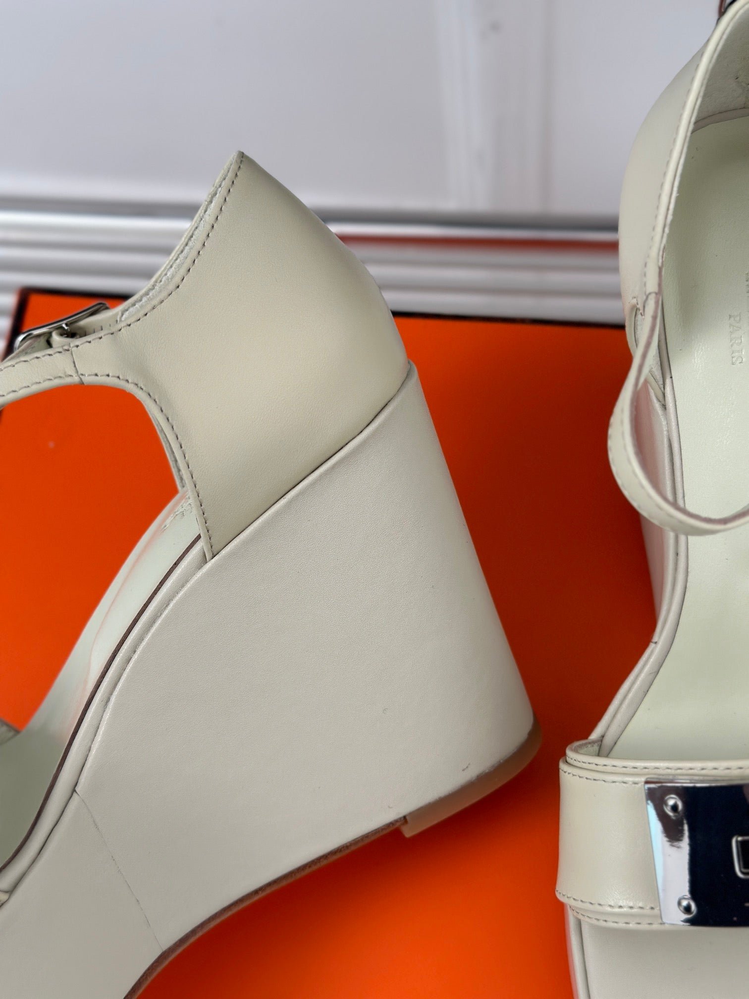 WEDGES SANDALS WHITE LAMBSKIN - Image 8