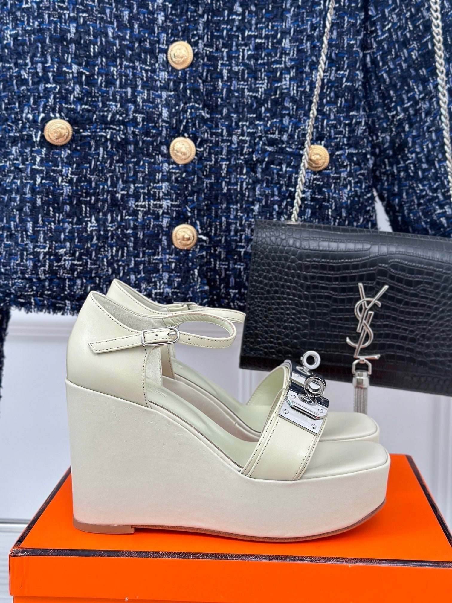 WEDGES SANDALS WHITE LAMBSKIN - Image 5