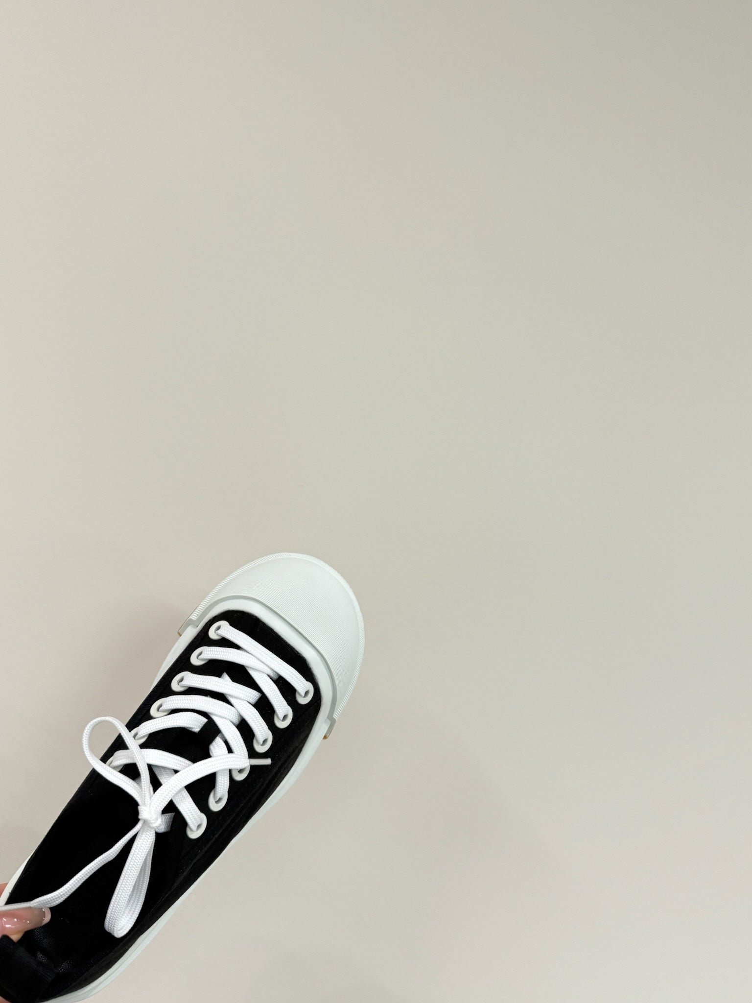 VULCAN PLATFORM SNEAKER IN BLACK CANVAS - Image 7
