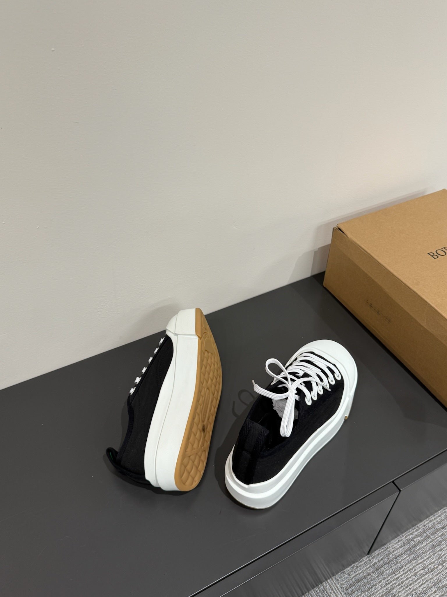 VULCAN PLATFORM SNEAKER IN BLACK CANVAS - Image 6