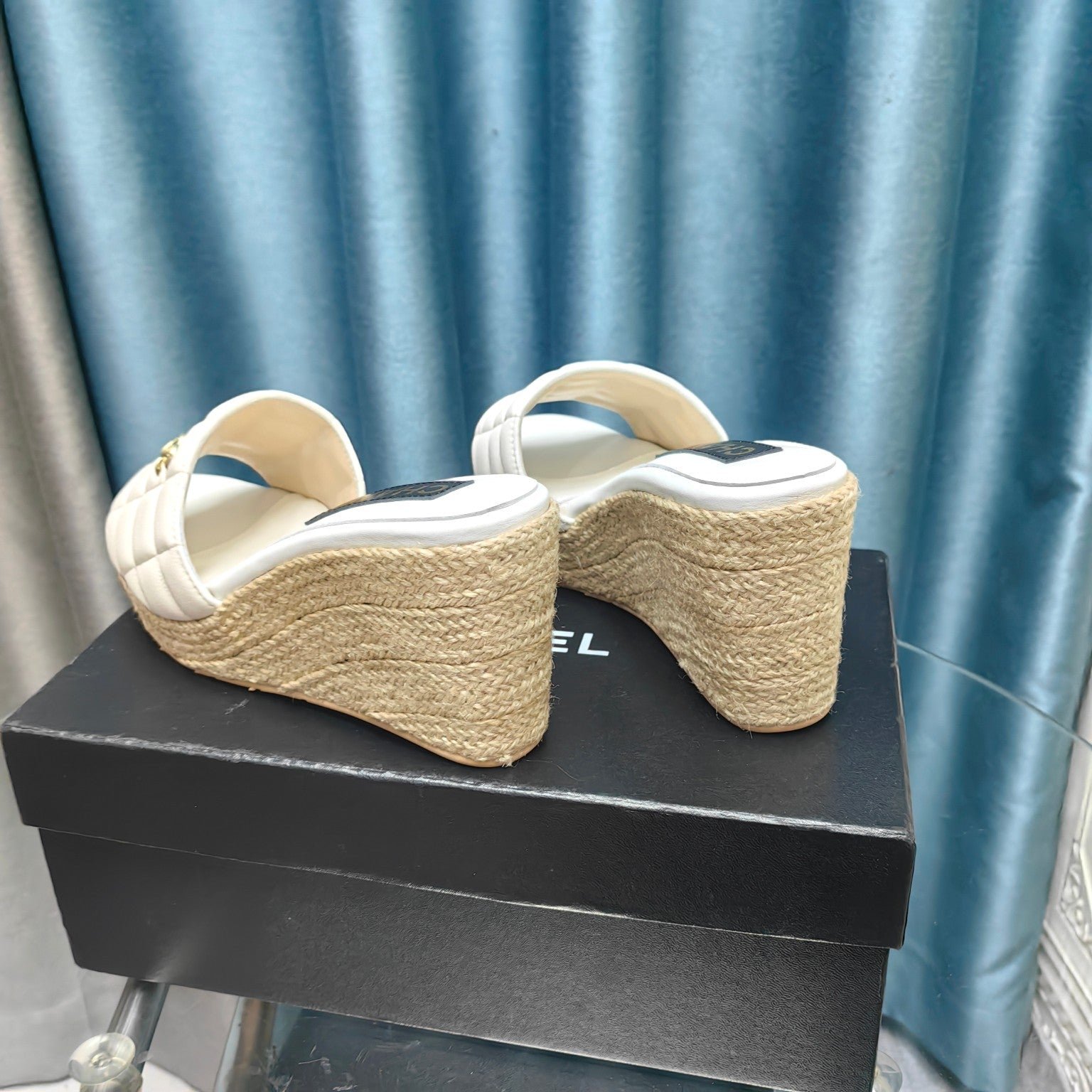 WEDGE WHITE SHEEPSKIN - Image 7