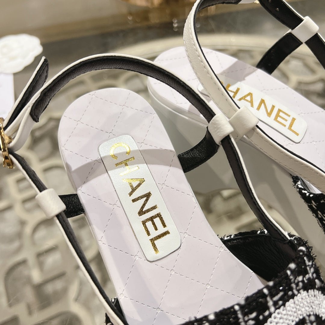 WEDGE SANDALS IN BLACK FABRIC WITH WHITE LOGO - Image 9