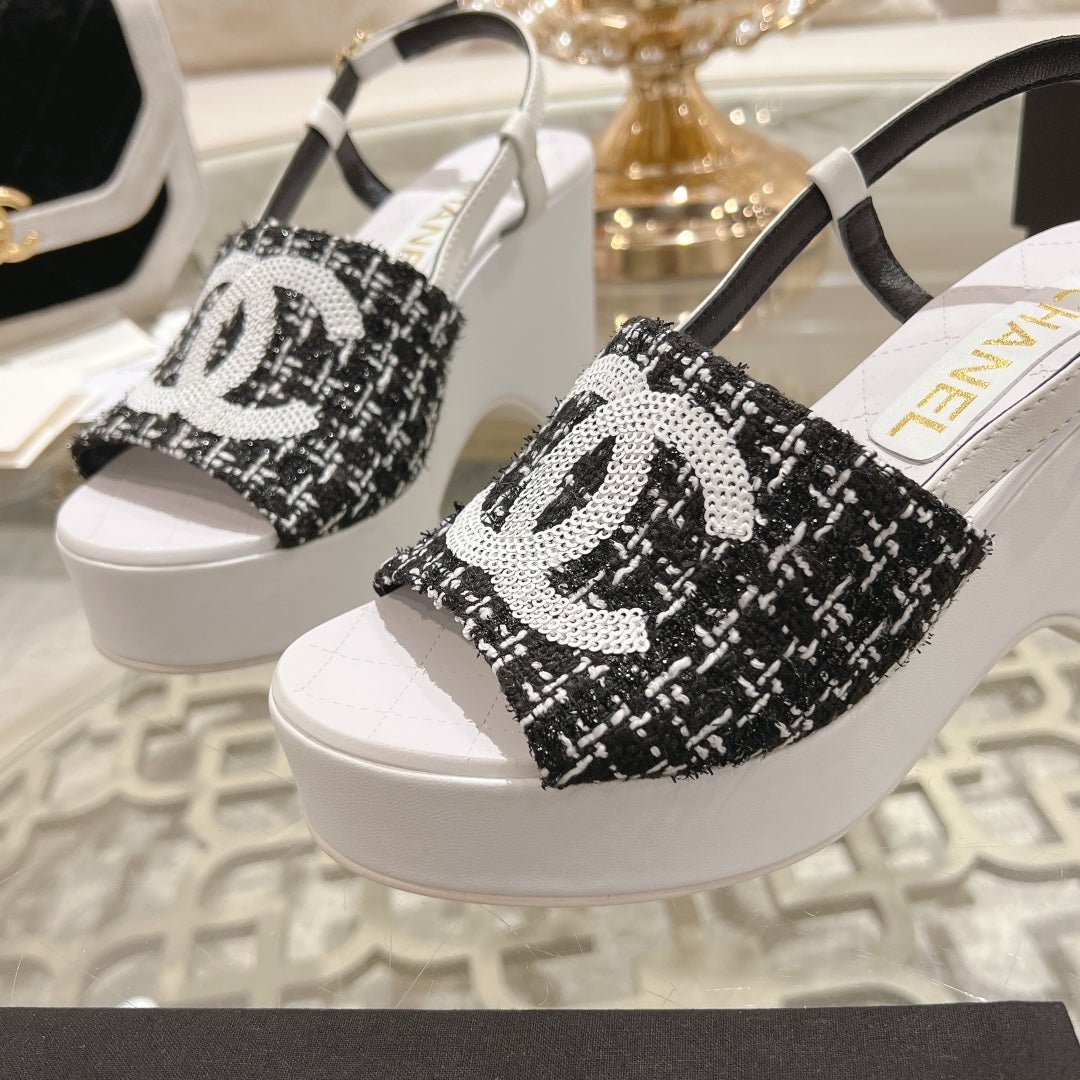 WEDGE SANDALS IN BLACK FABRIC WITH WHITE LOGO - Image 7