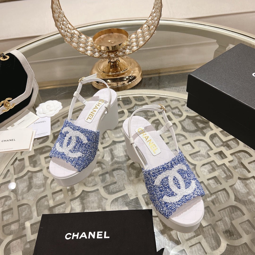 WEDGE SANDALS IN SAPPHIRE BLUE FABRIC WITH WHITE LOGO - Image 2