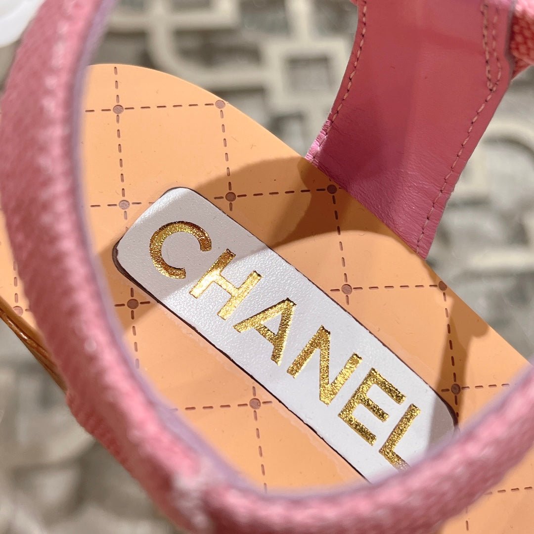 WEDGE SANDALS IN LIGHT PINK LAMBSKIN WITH LOGO - Image 8