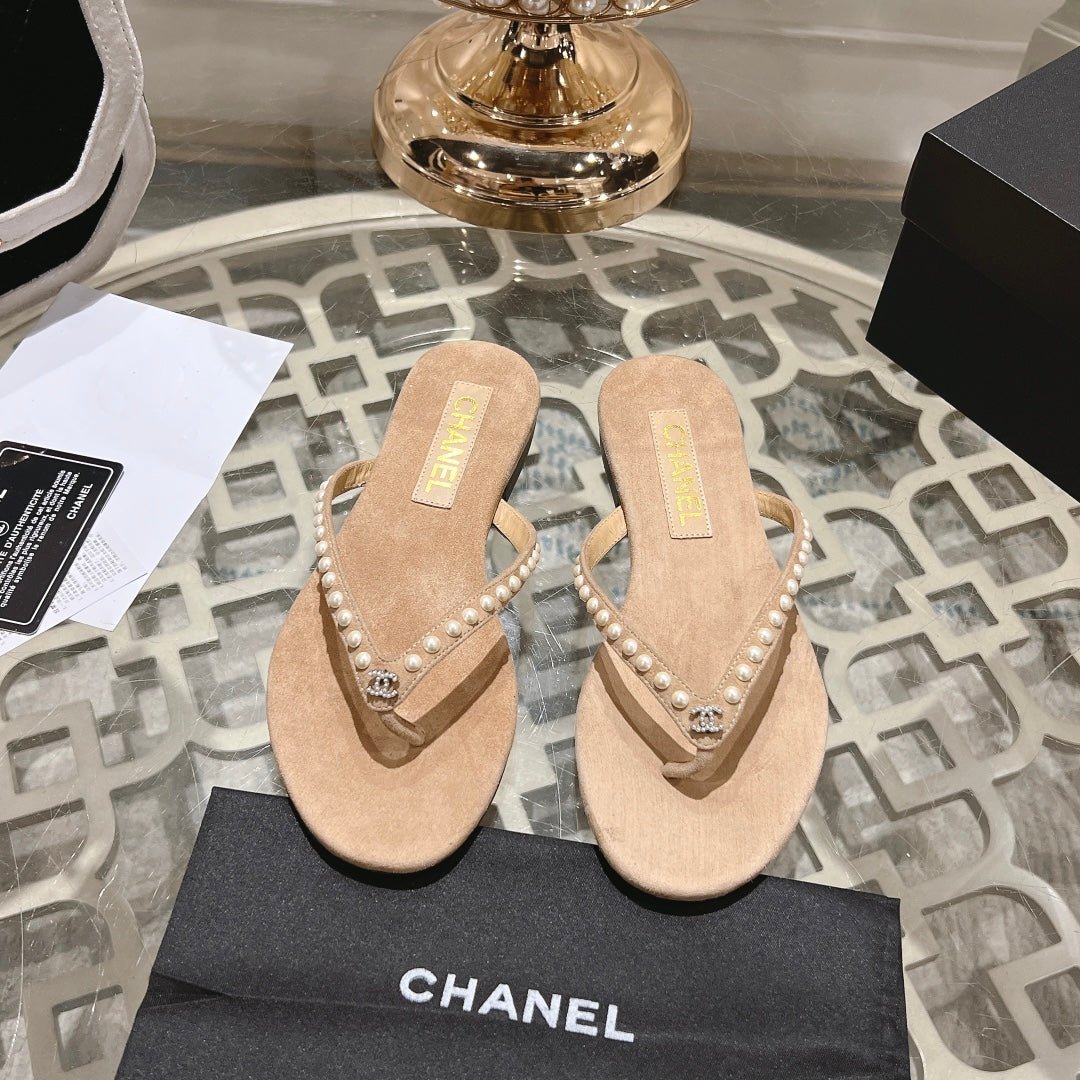 PEARL THONG SANDAL IN SEPIA TAN SUEDE - Image 4