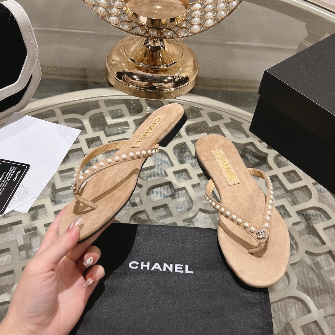 PEARL THONG SANDAL IN SEPIA TAN SUEDE - Image 3