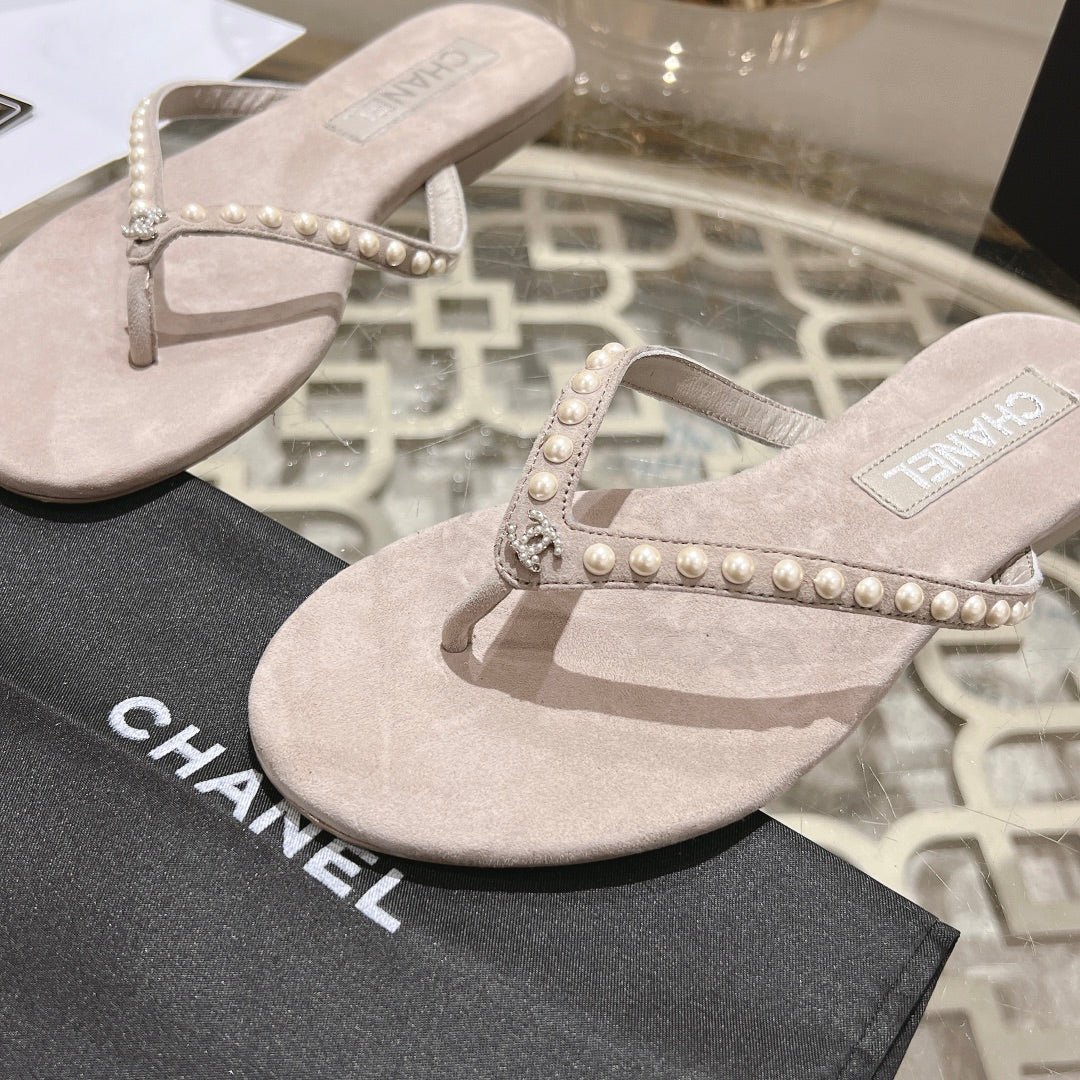 PEARL THONG SANDAL IN PALE PINK SUEDE - Image 7