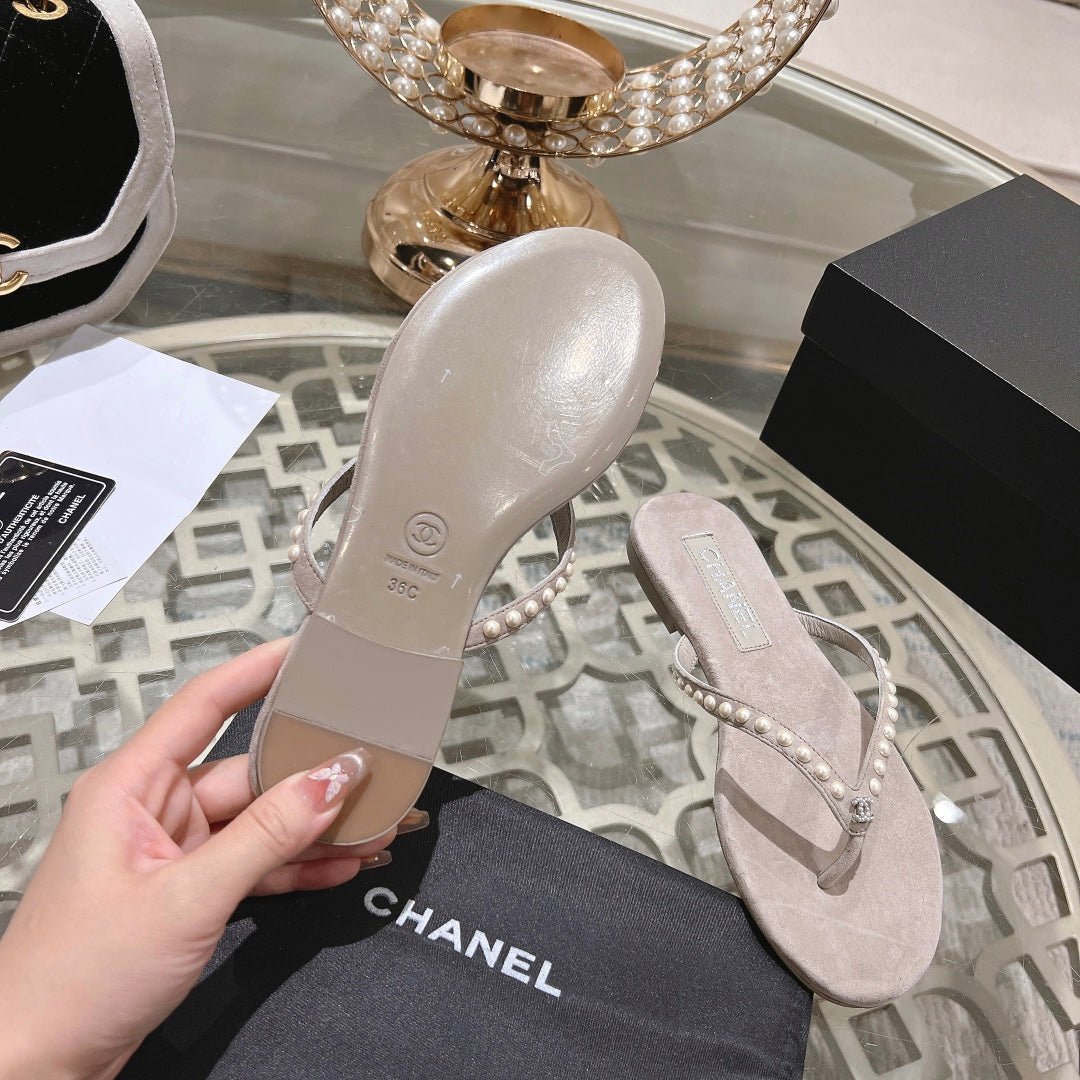 PEARL THONG SANDAL IN PALE PINK SUEDE - Image 6