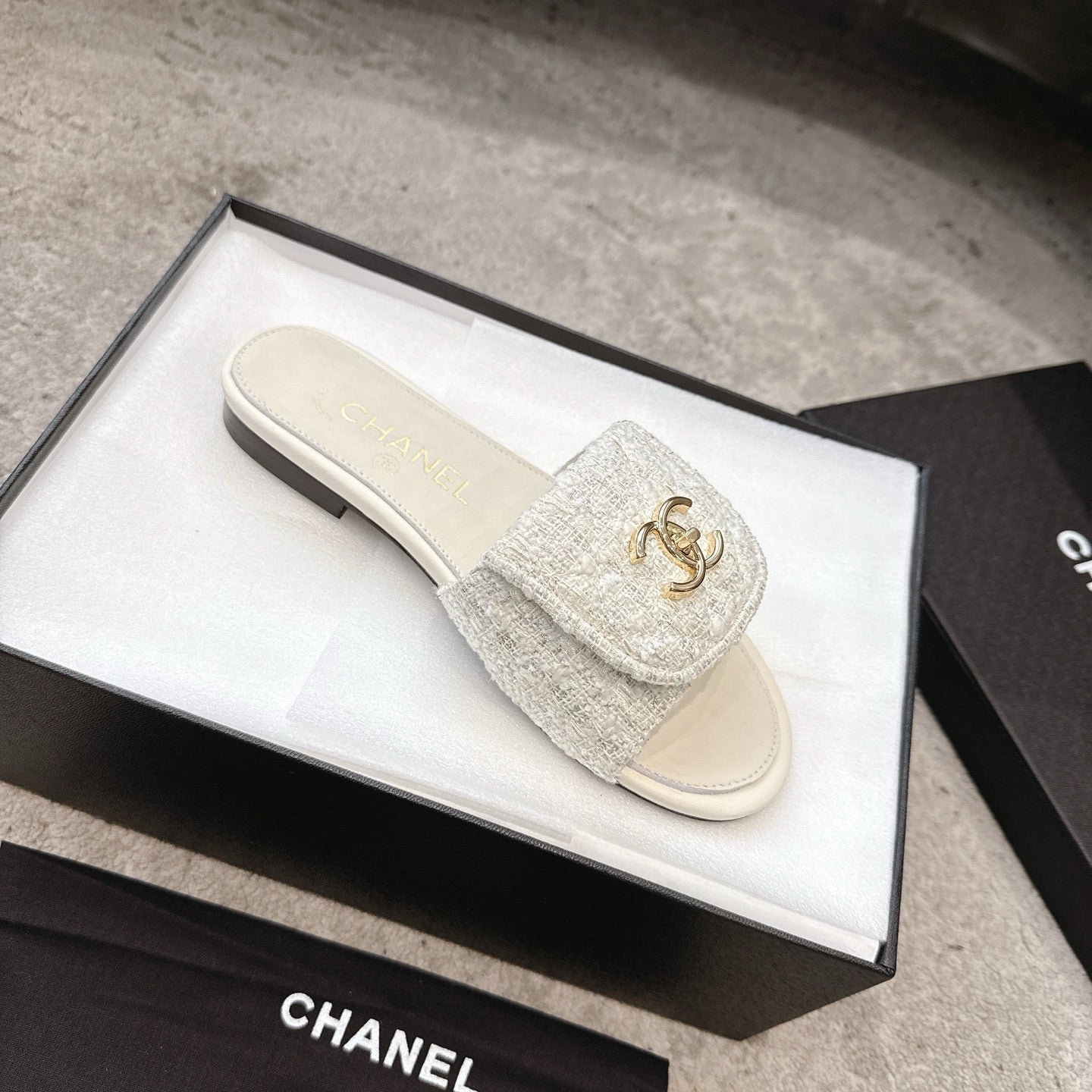 PLATFORM SLIPPERS LOGO IN WHITE TWEED AND LAMBSKIN - Image 5