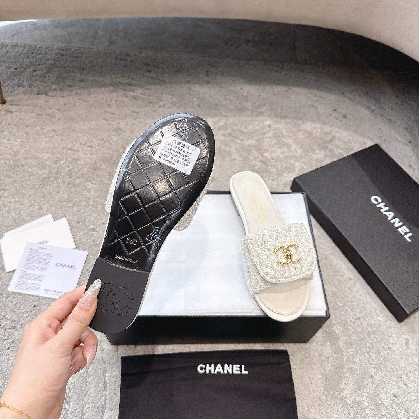 PLATFORM SLIPPERS LOGO IN WHITE TWEED AND LAMBSKIN - Image 9