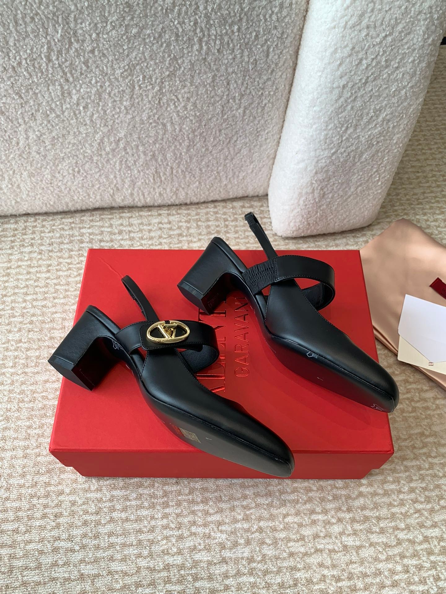 VLOGO LOCKER MARY-JANE SLINGBACK PUMPS IN BLACK CALFSKIN 65 MM - Image 2