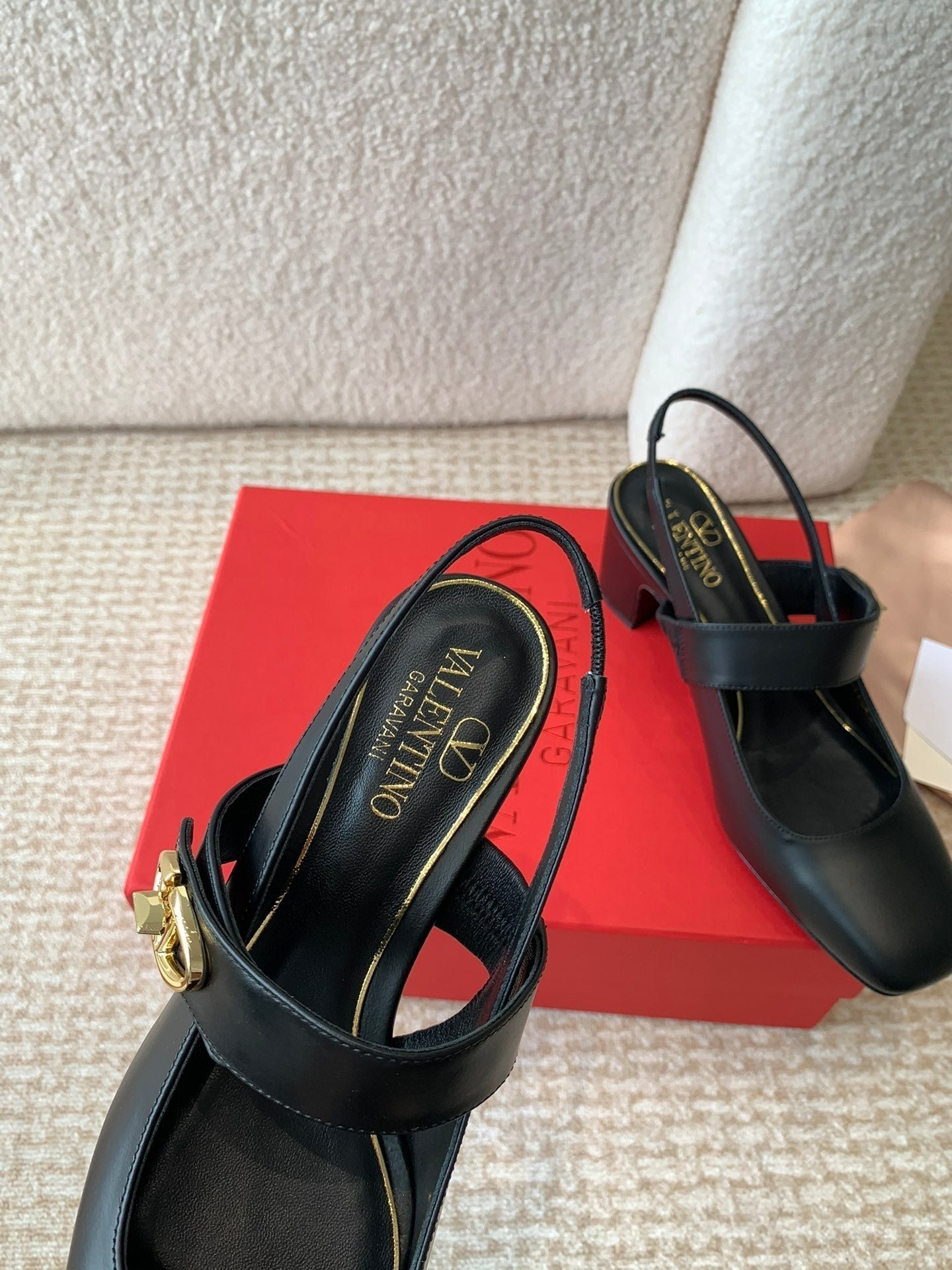 VLOGO LOCKER MARY-JANE SLINGBACK PUMPS IN BLACK CALFSKIN 65 MM - Image 7
