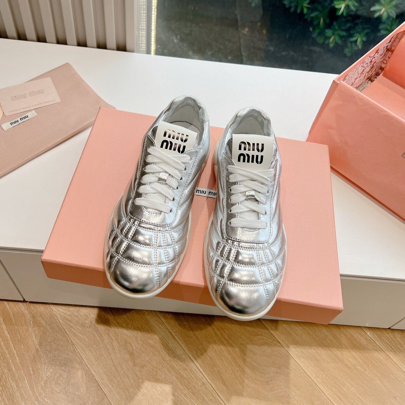 Women's Sneakers Silver Cowhide - Image 2