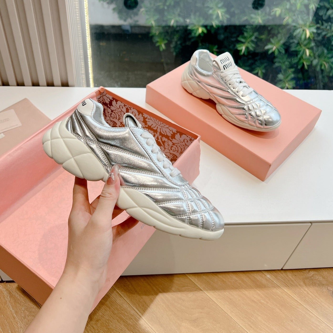 Women's Sneakers Silver Cowhide - Image 6