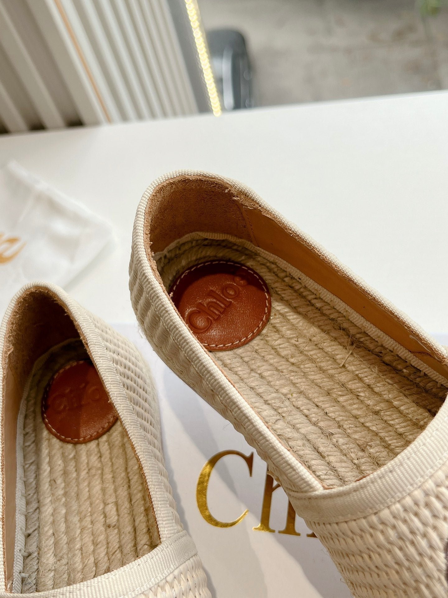 WOVEN LOAFER IN BEIGE RAFFIA - Image 9
