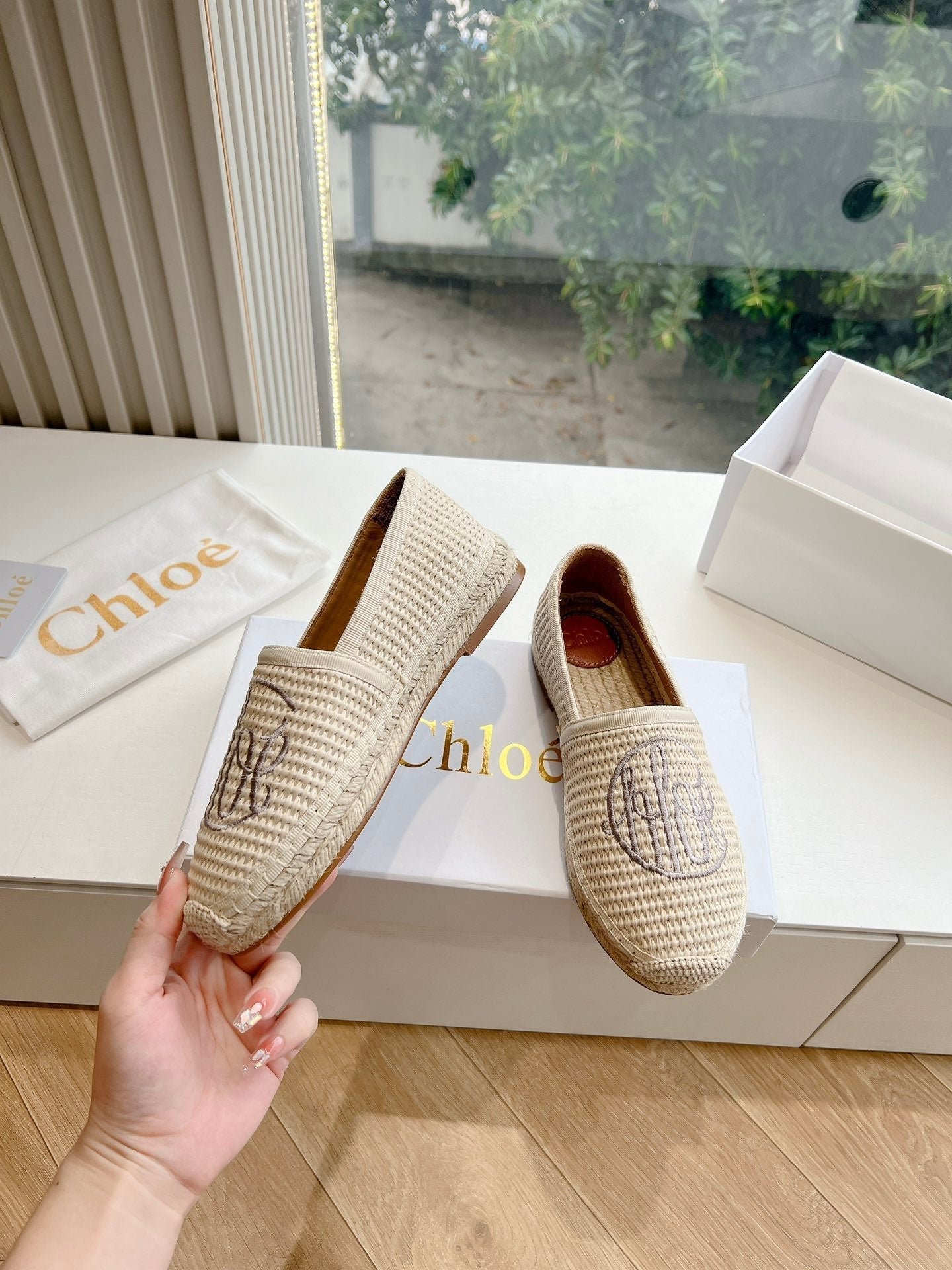 WOVEN LOAFER IN BEIGE RAFFIA - Image 3